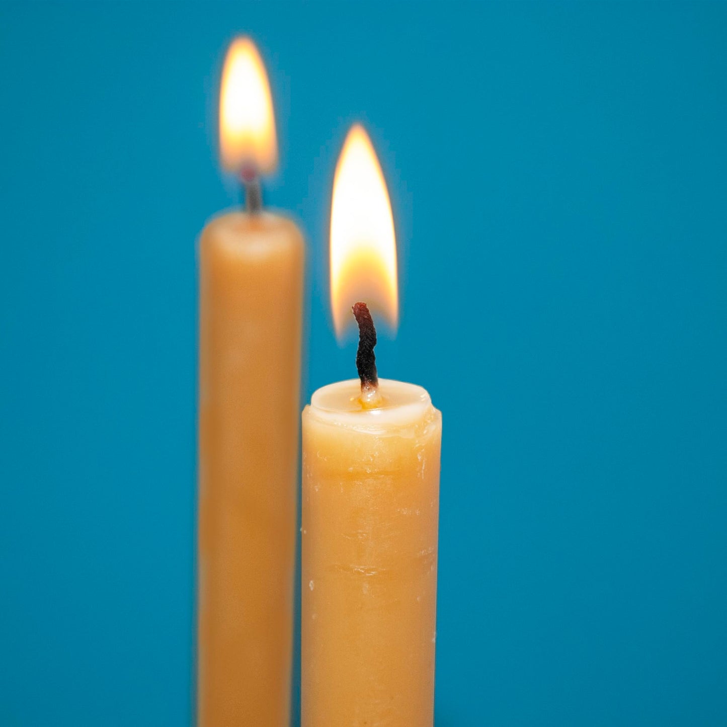100% Pure Beeswax Candles (10 pcs, 23x1.3 cm) – Long-Burning Taper Candle Sticks, Handmade in Canada, Natural, Smokeless & No-Drip, Beeswax Candle Set - Meditation and Home Decor