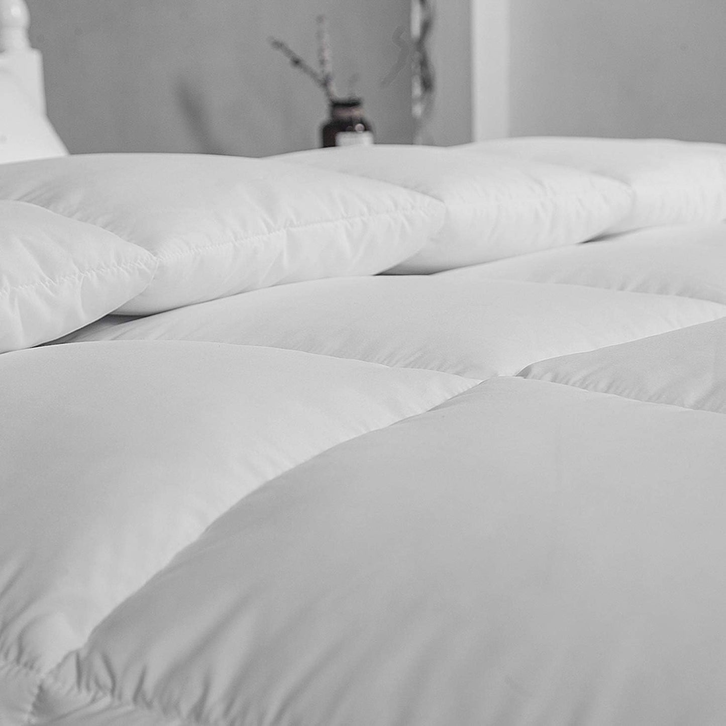ACCURATEX Duvet Insert King Down Alternative - 500GSM Ultra Soft Microfiber Fill Quilted Hotel Collection Comforter, Warm Duvet Insert with Corner Tabs - Machine Washable,White, 104x90
