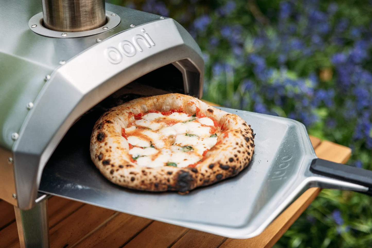 Ooni 12" Pizza Peel – Long Handle Super Smooth Aluminium Pizza Paddle – Lightweight 12 Inch Pizza Turning Peel