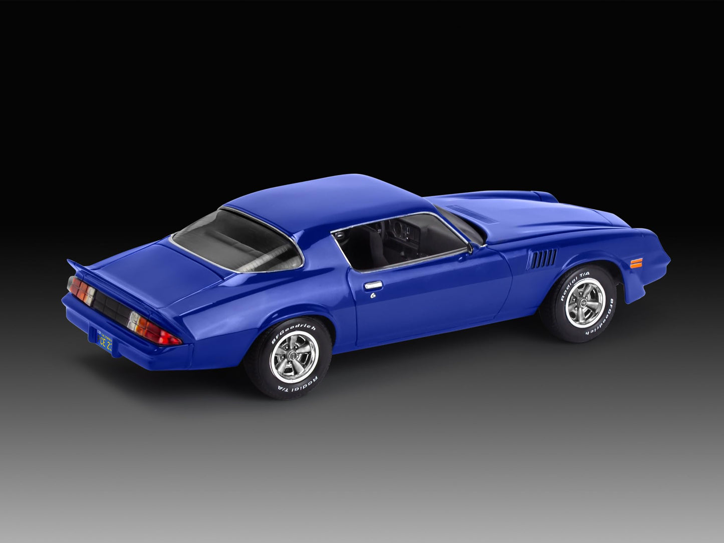 Revell 14560 Stranger Things Billy Hargrove's 1979 Chevy Camaro Z/28 1:24 Scale 89-Piece Skill Level 4 Model Building Kit