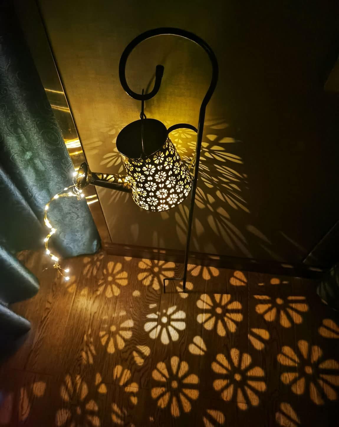 2 Pack Solar Watering Can with Lights,Solar Outdoor Garden Decor Waterproof Hanging Lantern Landscape Lights Outside Decorations for Yard Lawn Patio Gardening Gifts.