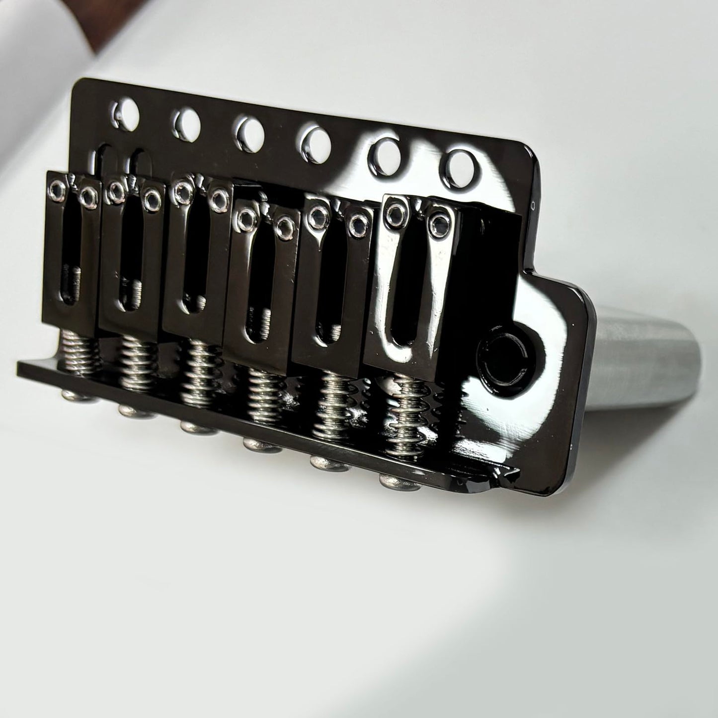 OVSAL 10.5mm Electric Guitar Bridge Black 6 Point tremolo bridge Zinc Alloy Block Saddles Stainless Steel Plate Electric Guitar Bridge 6 String Start