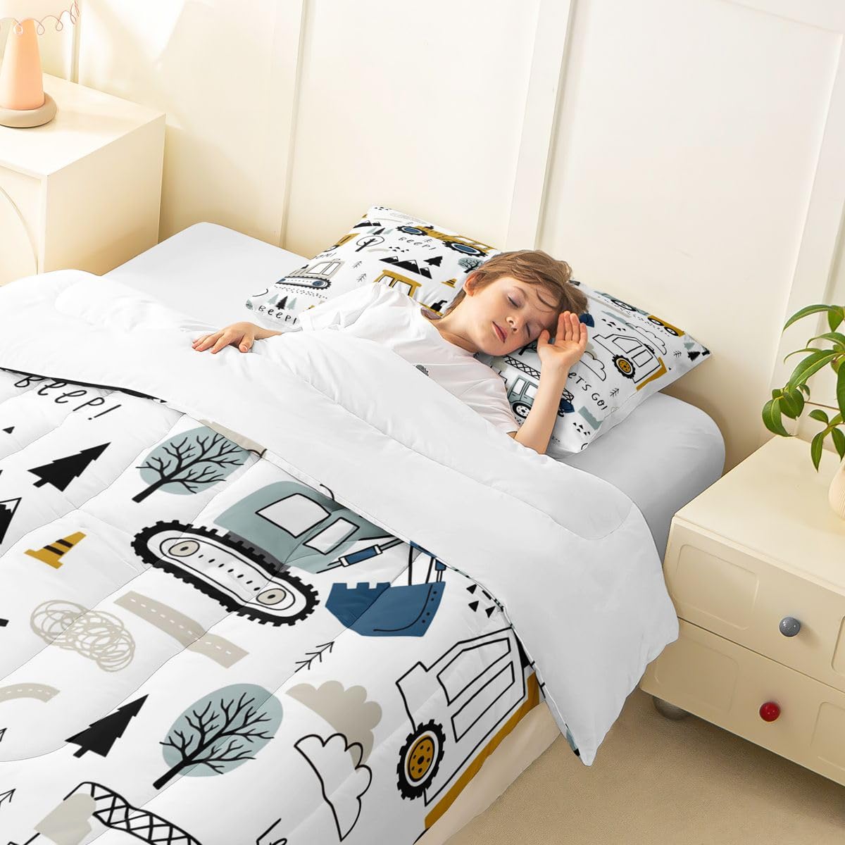 Cartoon Car Kids Comforter Set Construction Bedding Set Decor Equipment Trucks Comforter Cartoon Car Excavator Tractor White Yellow Duvet Set Bedroom Quilt Set 2Pcs Twin