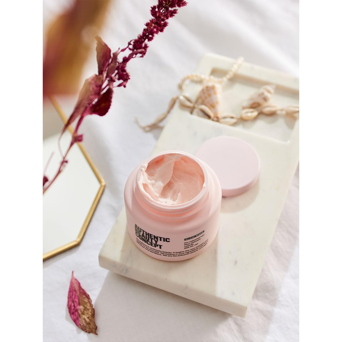 Authentic Beauty Concept Glow Mask, for Color Treated Hair, Moisturizes and Nourishes, Vegan, Paraben and Silicone Free, 200mL