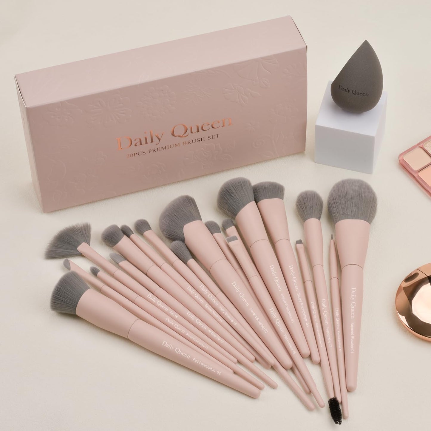 Daily Queen Makeup Brushes Set 20pcs Pink Professional Powder Concealer Eyeshadow Blush Eyeliner Eyebrow Contour Blending Foundation Kit