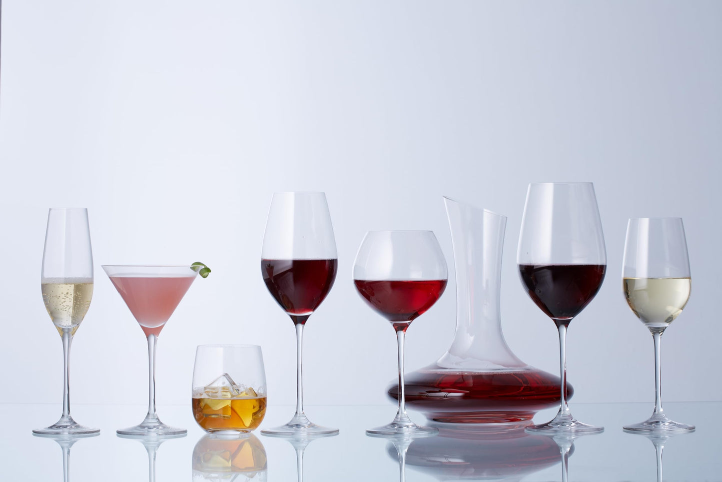 Galateo Vulcano Martini Cocktail Glasses - 6.8 oz / 200 ml - Made in Europe - Lead-Free Crystal - One-Piece Pulled Stem Design - Set of 4
