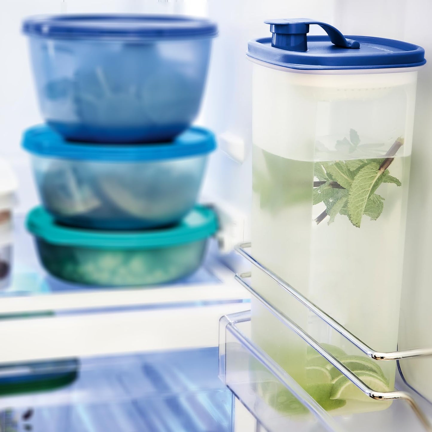 Tupperware Slim Line 2-Pitcher Set in Blue, Dishwasher Safe and BPA Free (2L / 8.4 Cups, Set of 2)