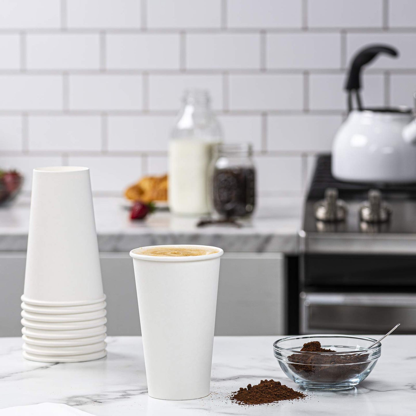 GUSTO [16 oz. - 200 Count] Disposable White Paper Cups, Hot Coffee Cups - Eco-Friendly Hot Cups (Formerly Comfy Package)