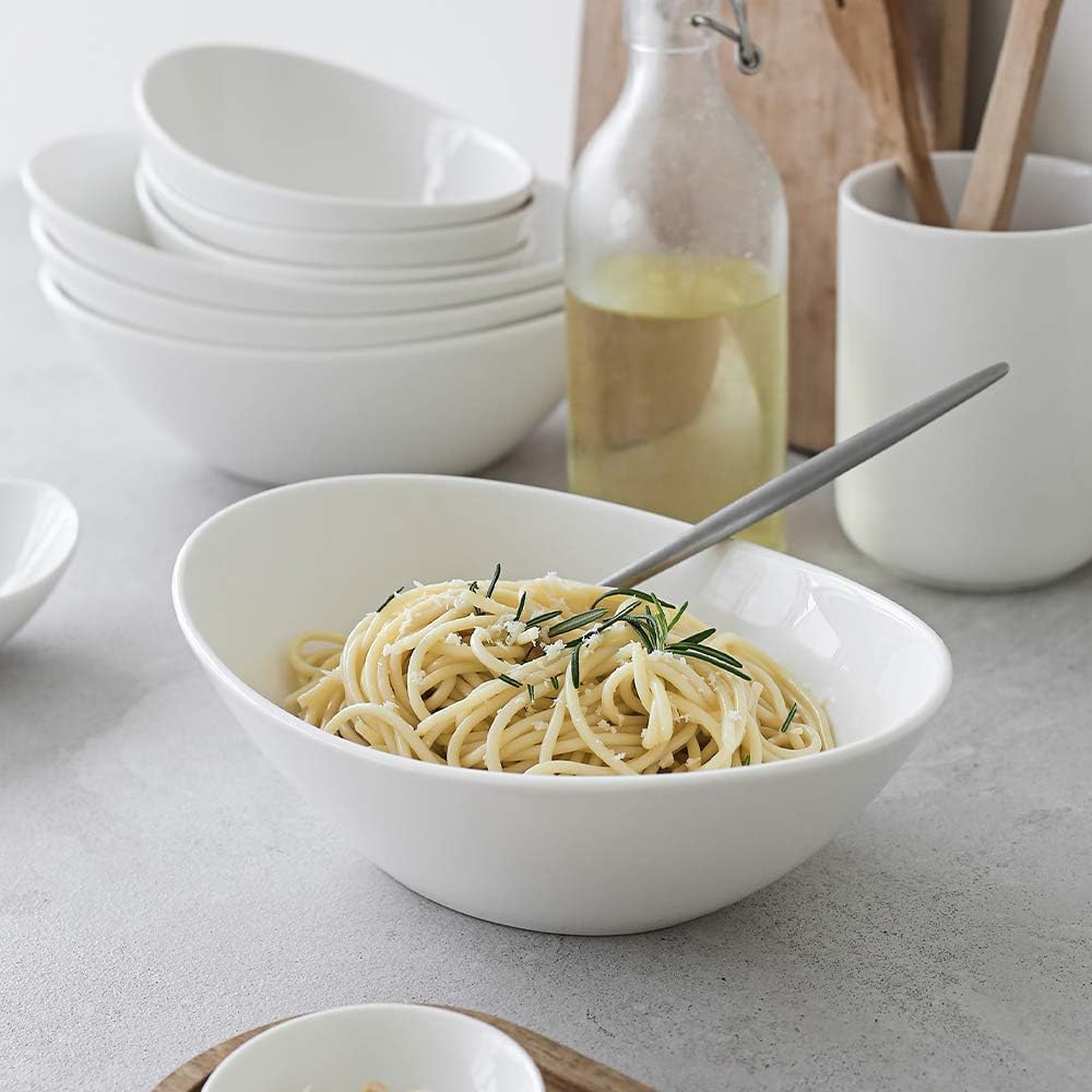 DOWAN 9" Porcelain Serving Bowls, Large Serving Dishes, 36 Ounce for Salads, Side Dishes, Pasta, Oval Shape, Microwave & Dishwasher Safe, Good Size for Dinner Parties, Set of 4, White