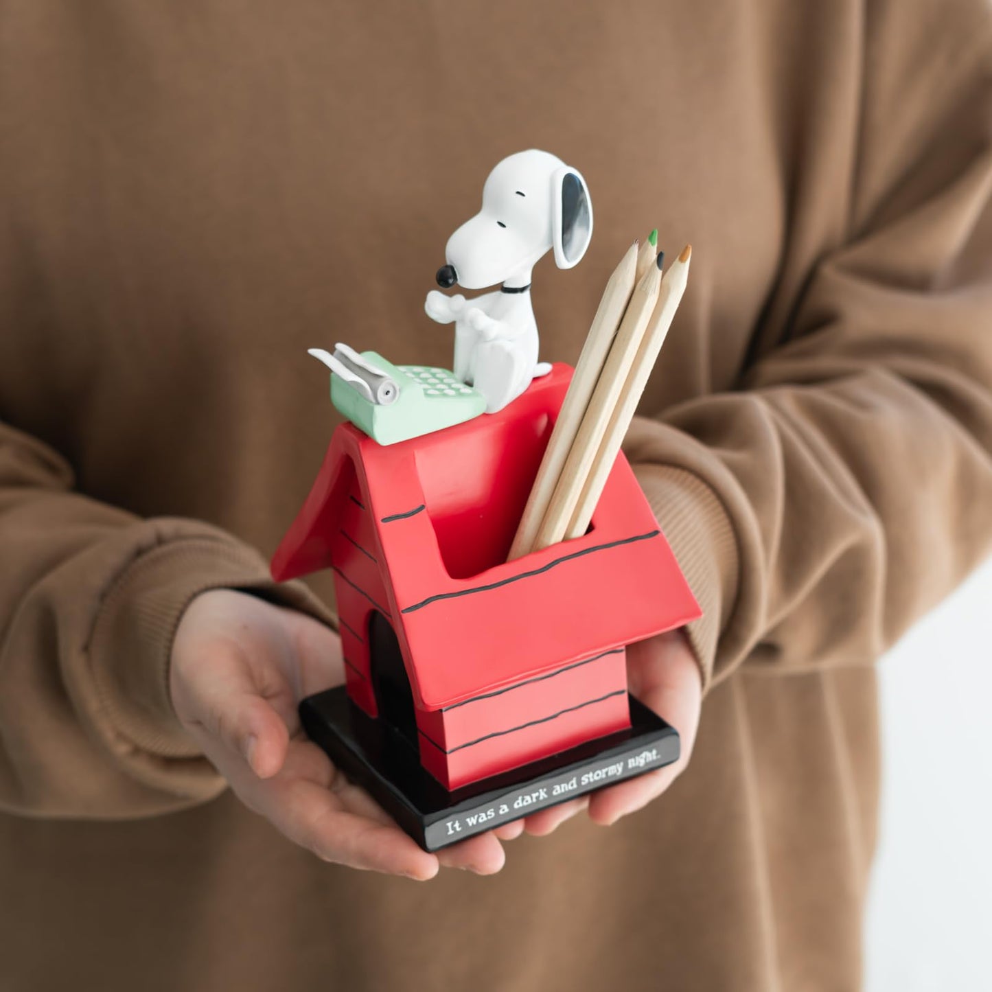 Grupo Erik Snoopy 3D Desk Pen Holder - Ideal Accessory for Stationery and Room Decoration