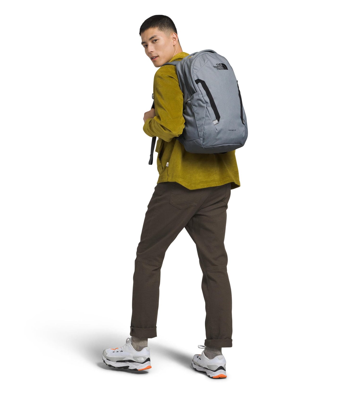 THE NORTH FACE Vault Everyday Laptop Backpack - Commuter Travel Bag, Water-Repellent, Spacious Main Compartment, Mid Grey Dark Heather/TNF Black-NPF, One Size