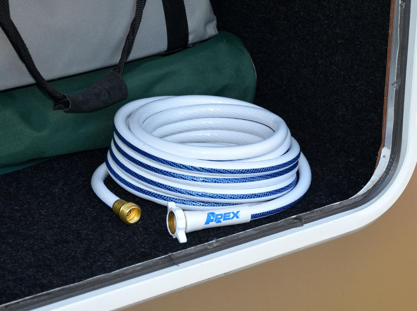 Teknor Apex 8602-50 Neverkink 5/8" X 50' RV and Marine Hose