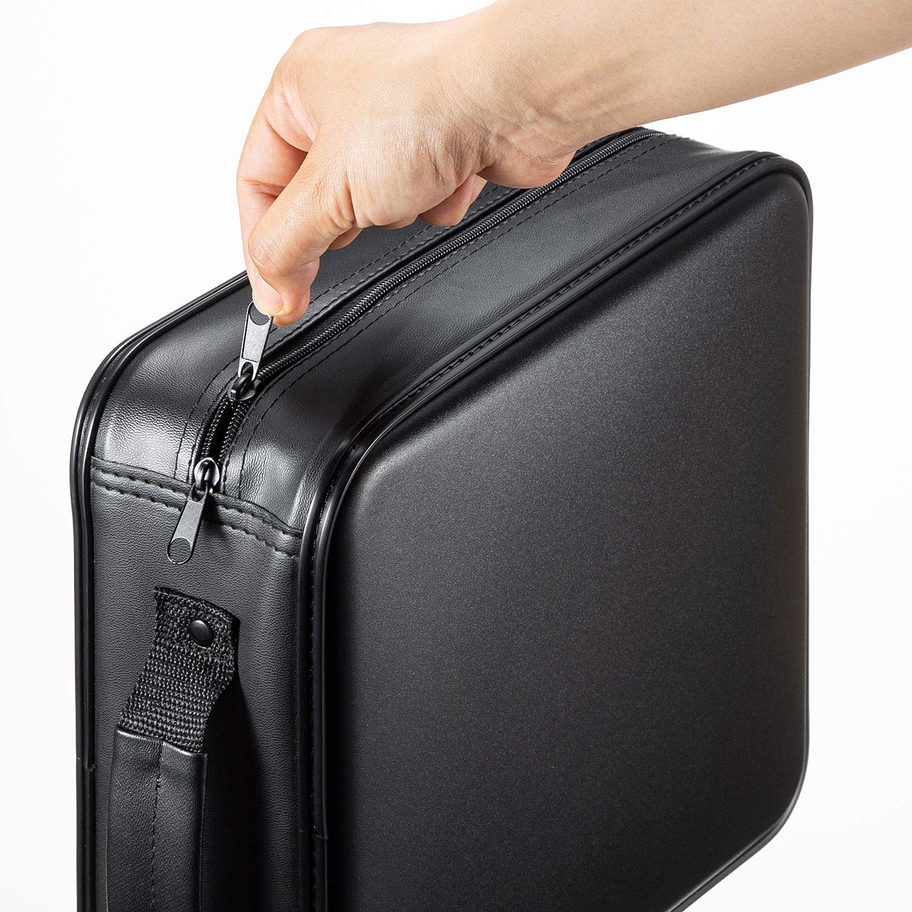 SANWA CD Case, 320 Capacity Blue-ray DVD Storage Holder, PU Leather Game Disc CD Wallet Organizer Bag, Portable Media Storage Cases for Car, Home, Travel, Office, Black (Japan Brand)