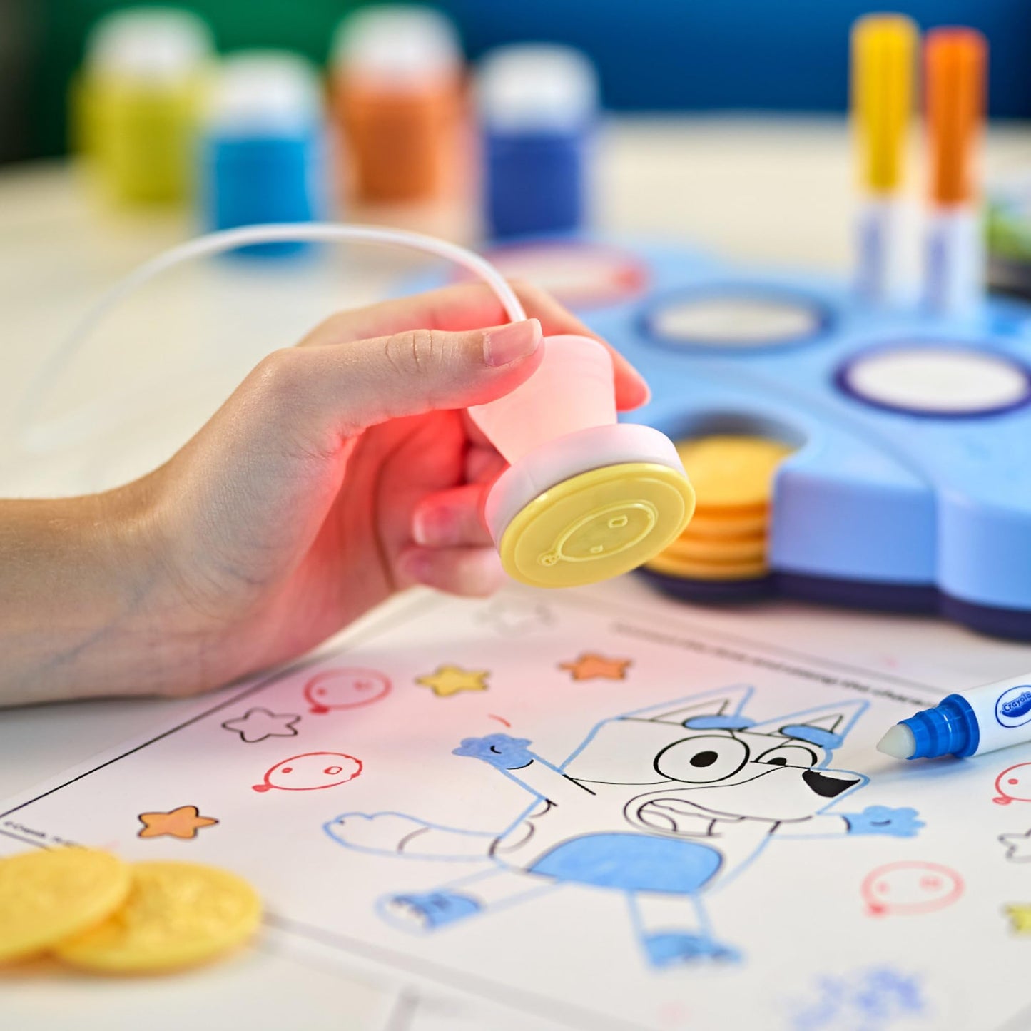 Color Wonder Magic Light Brush, Bluey