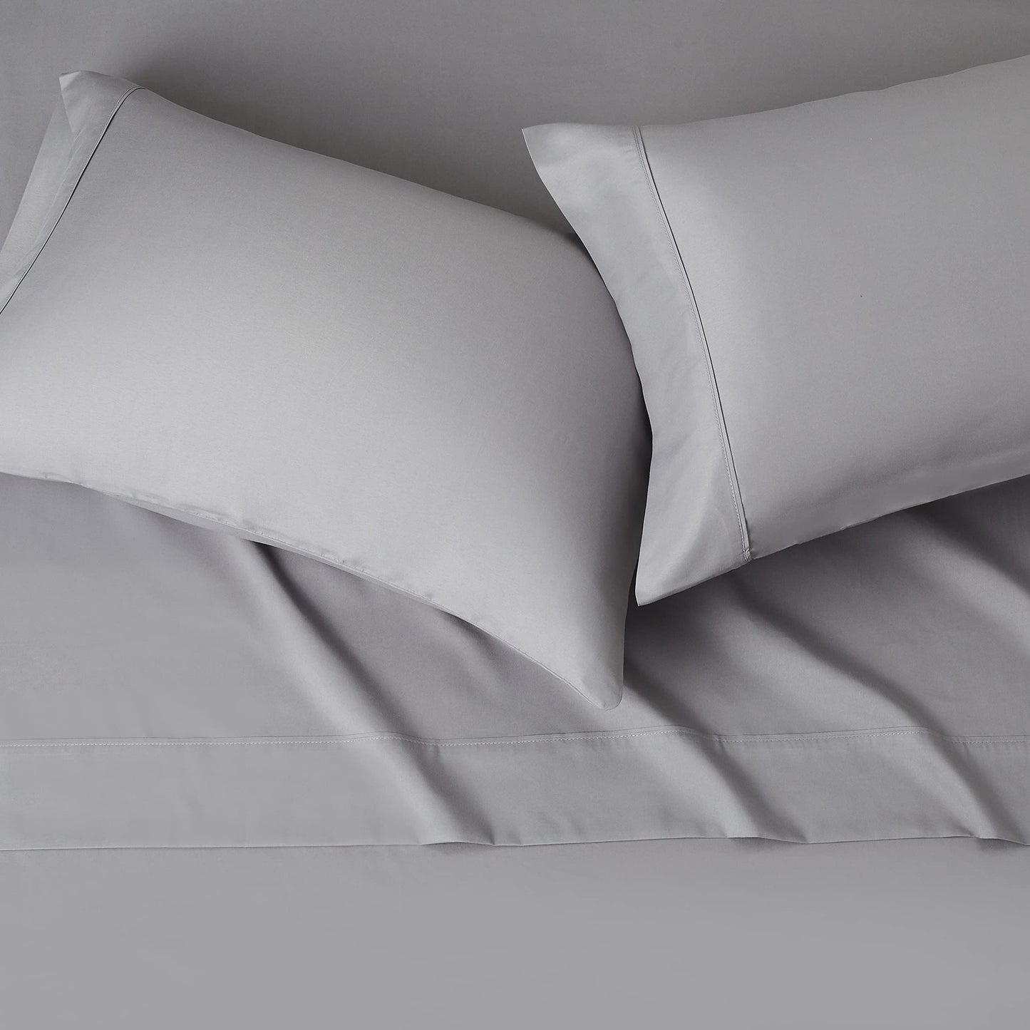 Amazon Basics Soft, Breathable, Wrinkle-free Microfiber 4 Piece Bed Sheet Set, 36cm Deep Pockets, King, Dark Gray, Solid