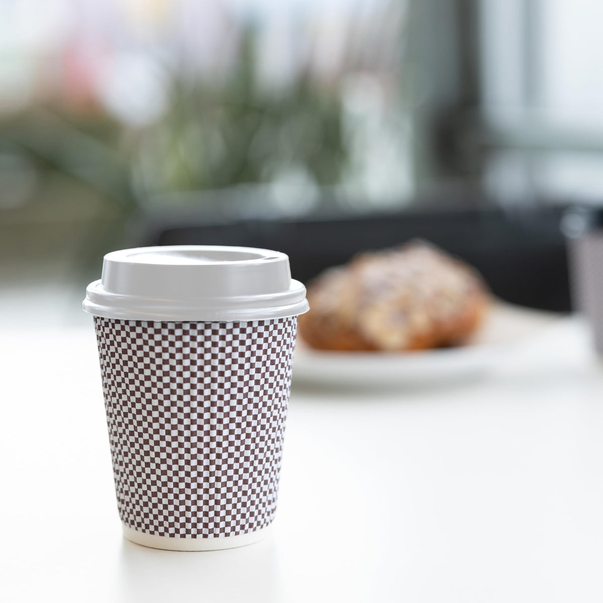 Blue Lake 8 oz Disposable Coffee Cups with New & Improved Odorless White lids, 100 Count, Premium Double Wall Insulated Hot Beverage Cups, No Need for Sleeves