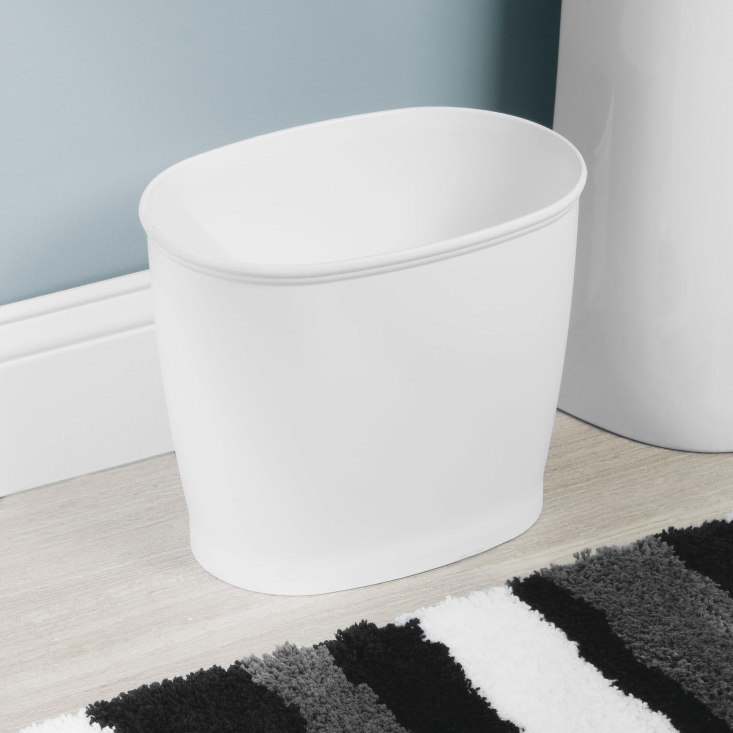 iDesign Kent Bathware, Oval Wastebasket Trash Can for Bathroom, Kitchen, Office - White
