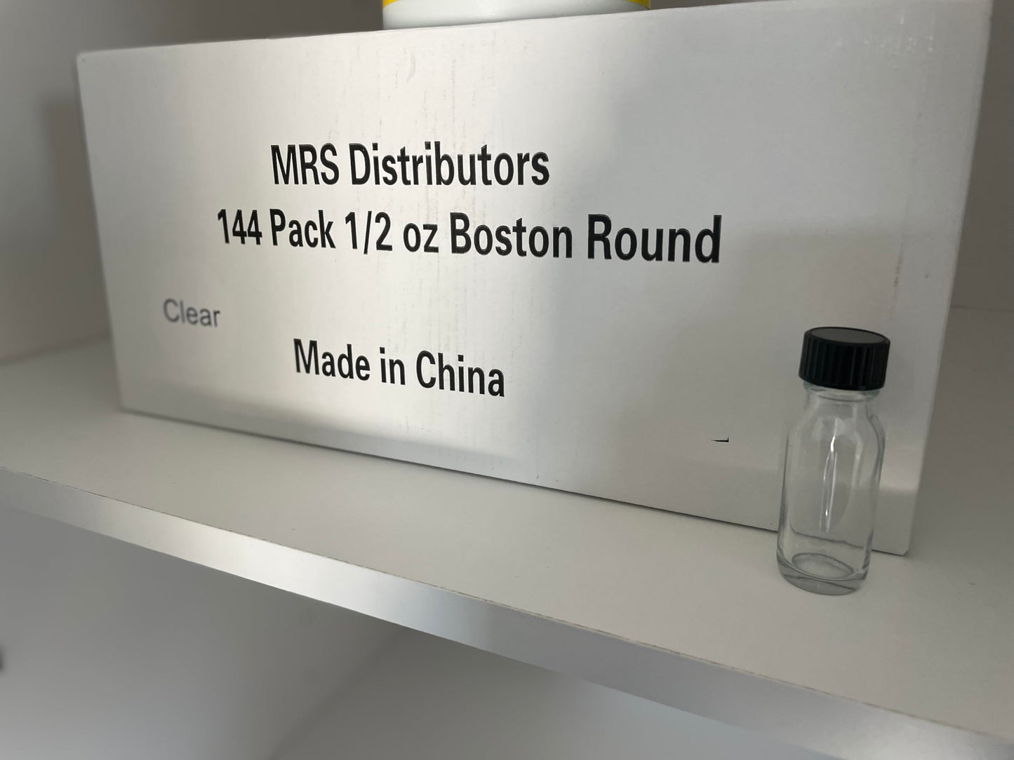 MRS Distributors 1/2 Oz Boston Round Clear Glass Bottle With Black Phenolic Polycone Liner Caps- 144 PACK; Perfect For Perfumes, Essential Oils, Aromatic Blends, Bath and Body, Reagent Liquids 15ml