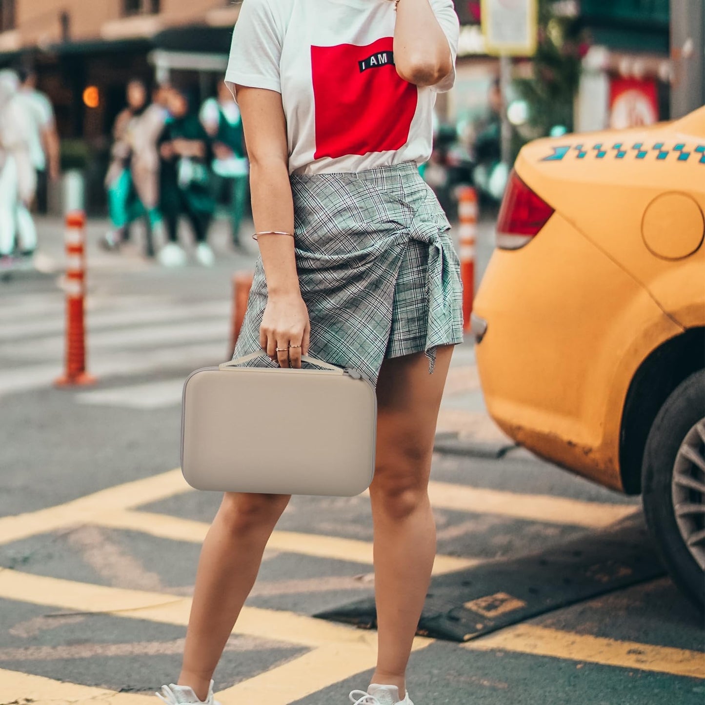 Case for Shark HD331&HD112BRN Hair Blow Dryer HyperAIR Fast 2-in-1, Blow Dryer Storage Bag for Concentrator and Styling Attachments and Rotatable Hot Air Brush Accessories, Box Only (Stone)