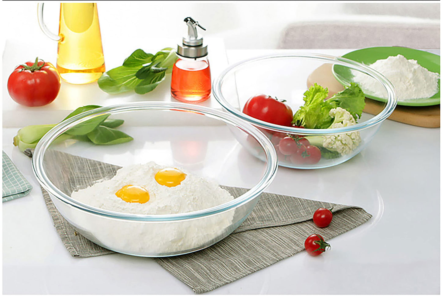 Glass Mixing Bowl Set with Lids, 4 Pieces Glass Salad Bowl Set with Lids (0.6QT, 1.1QT, 2.2QT,4QT) High Brosilicate Microwave Bowls for Kitchen Baking, Prepping Serving and Storage, Great Gift
