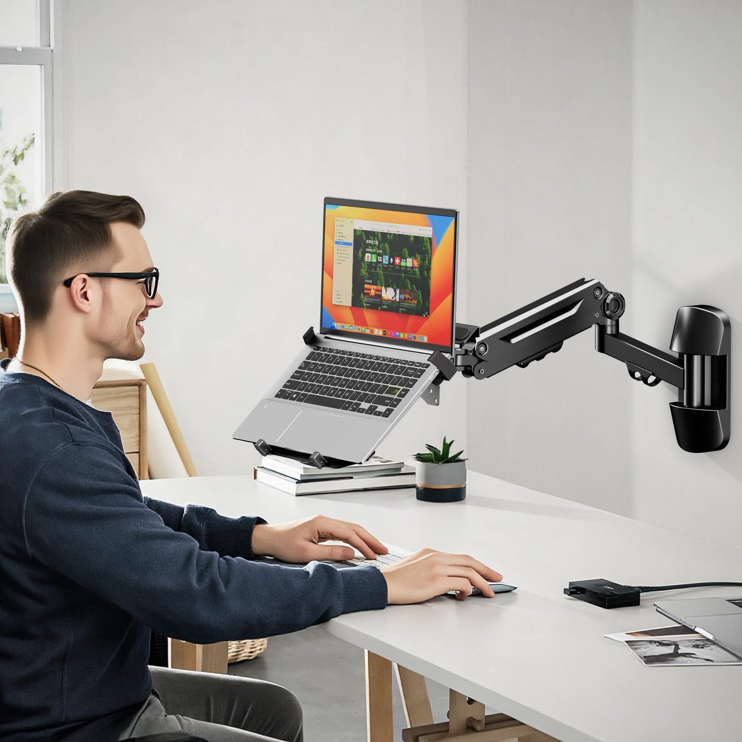 PUTORSEN Laptop Wall Mount, 2-in-1 Monitor Wall Mount for 10-17'' Notebook & 17-40" Screen, Full Motion Adjustable with Laptop Tray, Holds 2.2-26.4 lbs, VESA 75/100mm (Black)