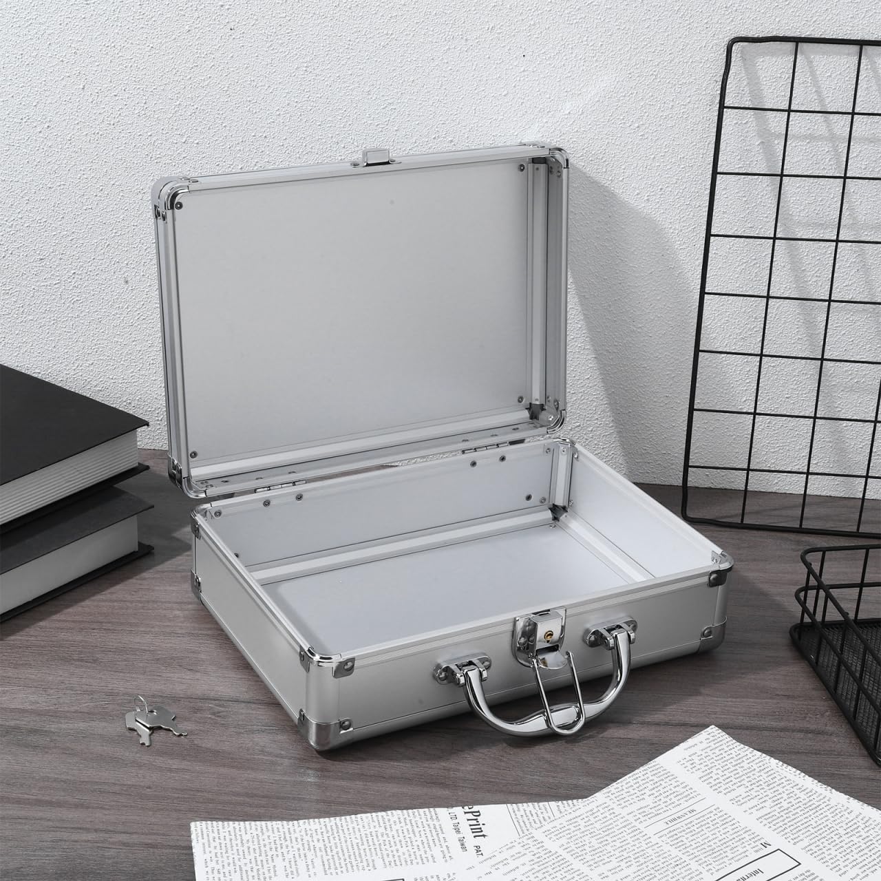 Aluminum Hard Case Tool Briefcase with Lock, Silver Carrying Case for Men’s Travel and Luggage, Protective Storage Box for Camera Drone Tools, 11.41 Inch, 1 Piece