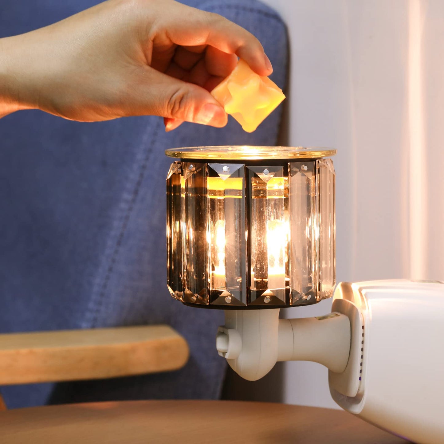 DRQ Plug in Wax Warmer- Ironwork Crystal Pluggable Fragrance Warmer for Warming Scented Candles or Wax Melts,Electric Oil Burner Wax Melt for Home, Kitchen, Living Room, Bedroom, SPA