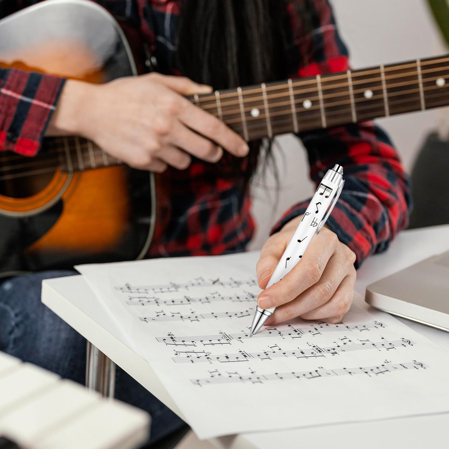 LIUBUJINGYING 48 Pcs Music Sticky Notes Music Themed Sticky Note Pads with Musical Note Ballpoint Pens Musical Note Message Reminder Writing Memo Page for Piano Teacher Appreciation Gift Office