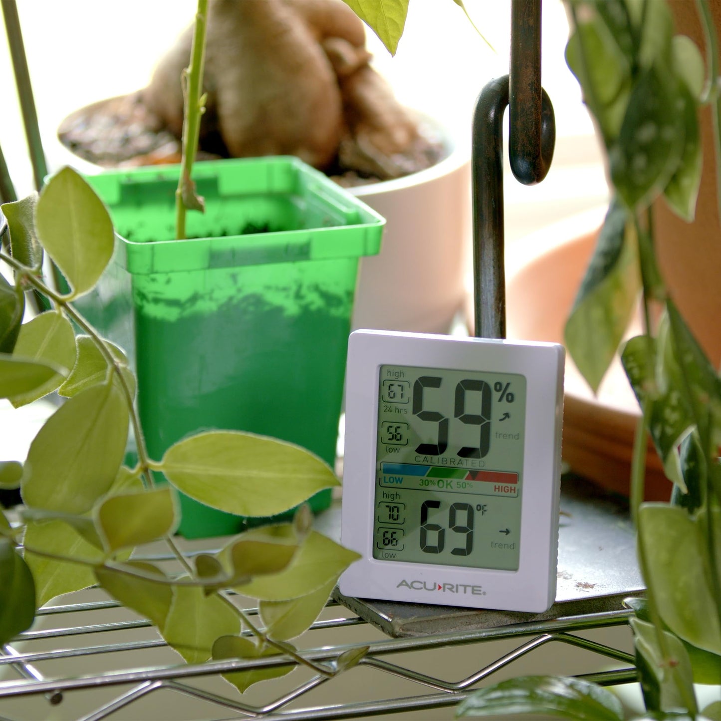 AcuRite 01083M Pro Accuracy Temperature and Humidity Monitor