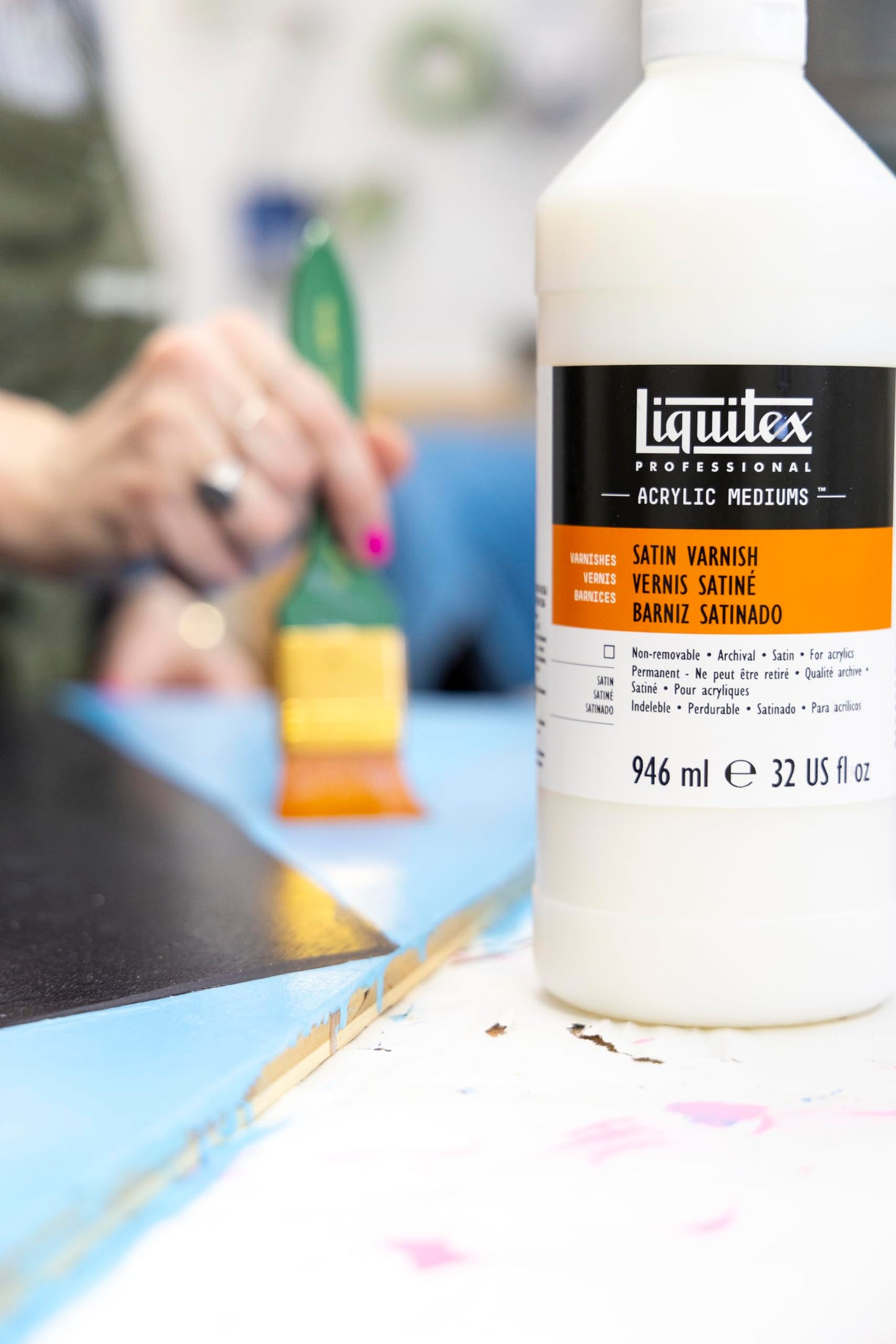 Liquitex 8208 Satin Varnish, 8-Ounce