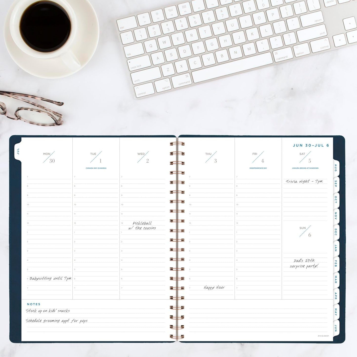 AT-A-GLANCE Planner 2025-2026 Academic, Weekly & Monthly, 8-1/2" x 11", Large, Monthly Tabs, Flexible Cover, Signature Collection, Navy (YP905A20)