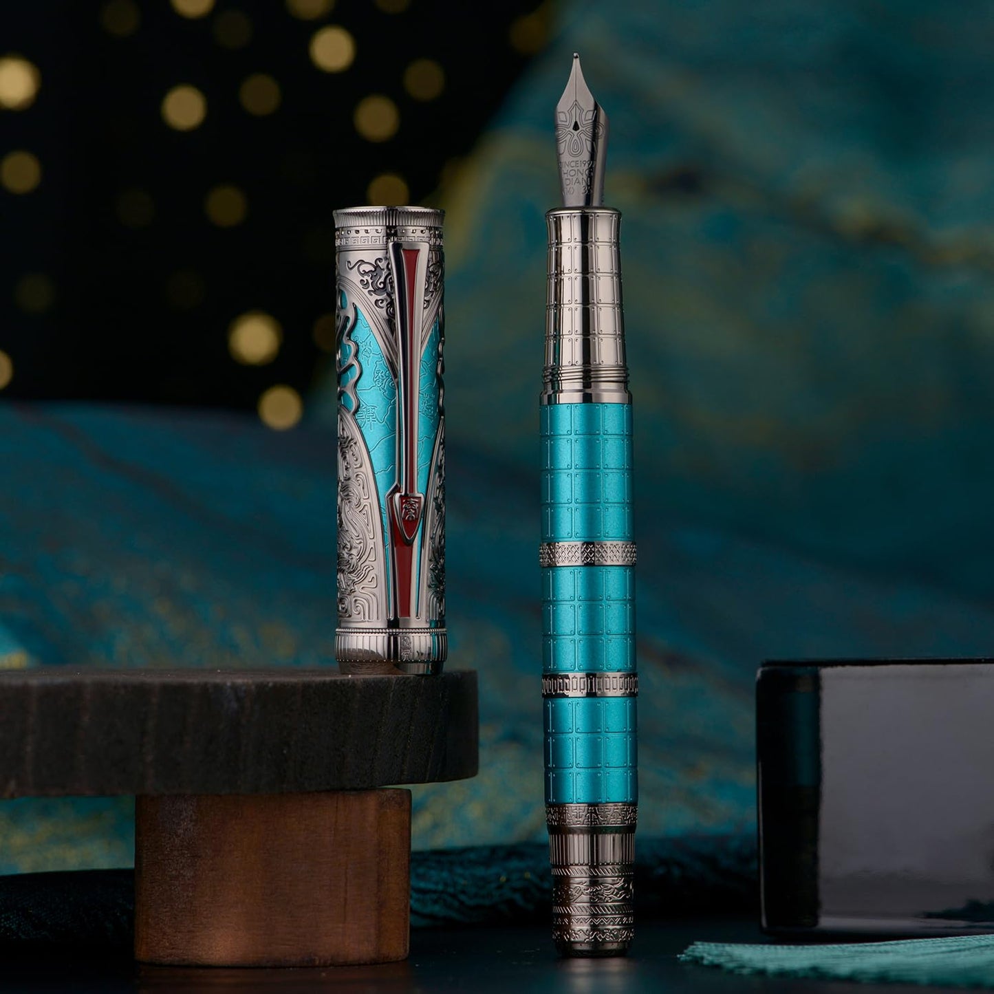 Hongdian D5X Fountain Pen Turquoise Color Medium Nib, Qin Dynasty Retro Chinese Totem Engraving Smooth Writing Pen with Converter and Pen Box Set