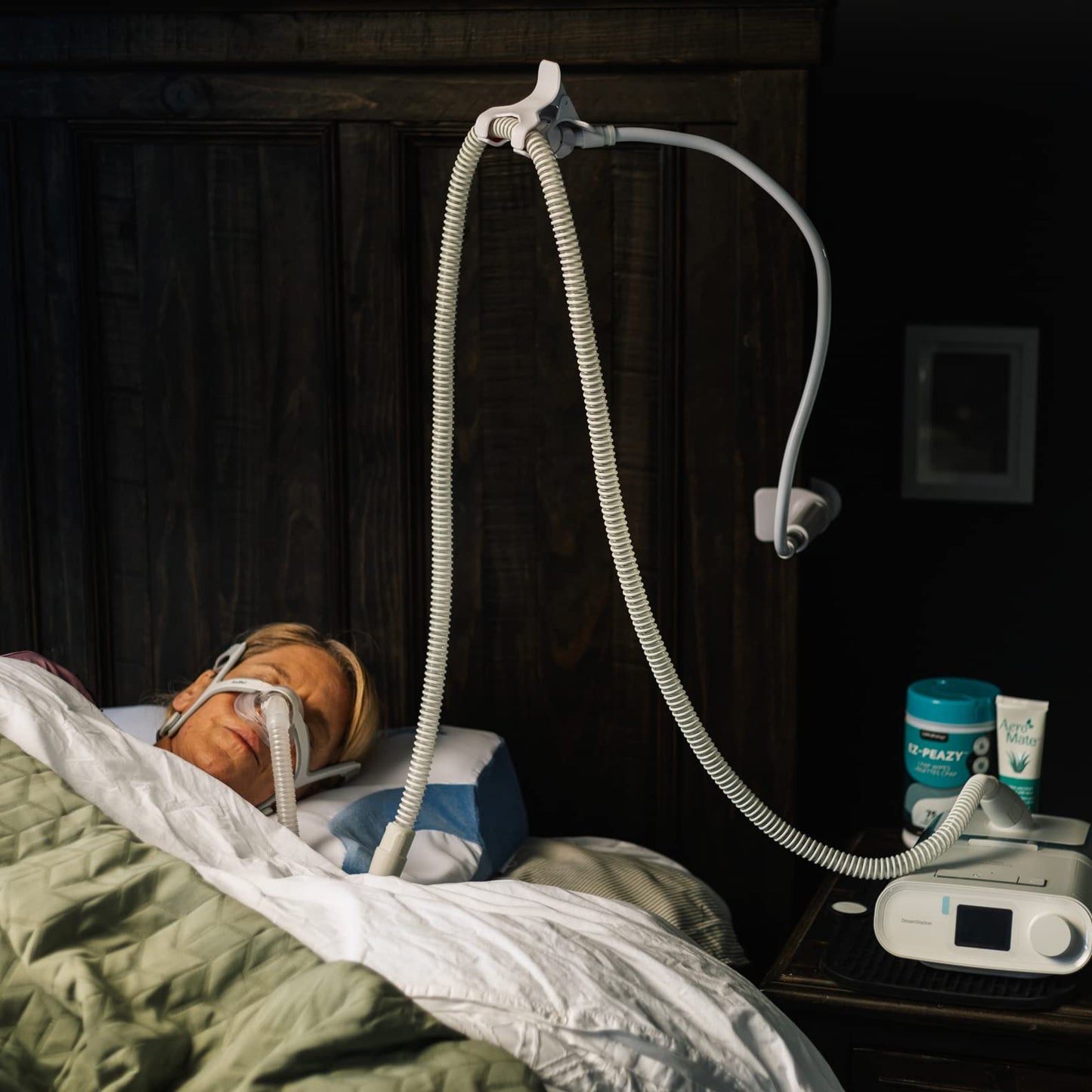 CPAPology Raptor CPAP Tubing Support Claw | Two Attachment Options | Adjustable Non-Slip Foot Clamp or Mattress Plate for Under Mattress | CPAP Equipment for CPAP Hose