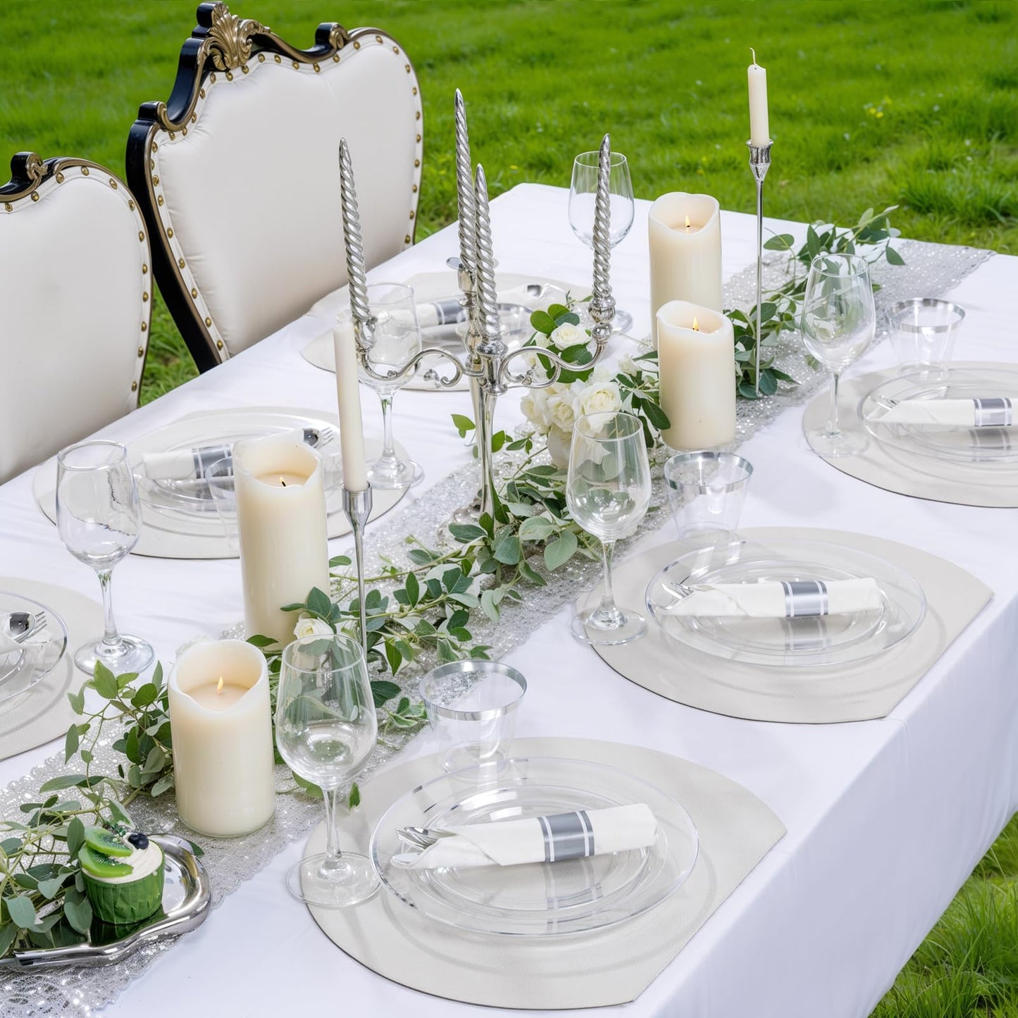 I00000 100PCS Clear Silver Plastic Plates, Clear Plates with Silver Rim, 10 Inch Dinner Plates Premium Party Supply for Wedding Birthdays Party