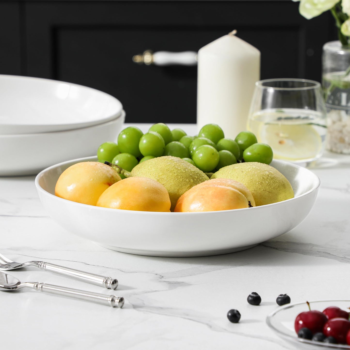 MALACASA 10" Large Pasta Bowls, 56 OZ White Salad Bowls Soup Bowls, Porcelain Serving Bowls Set of 4, Large Salad Bowl Plates Pasta Plates, Microwave & Dishwasher Safe, Series Regular