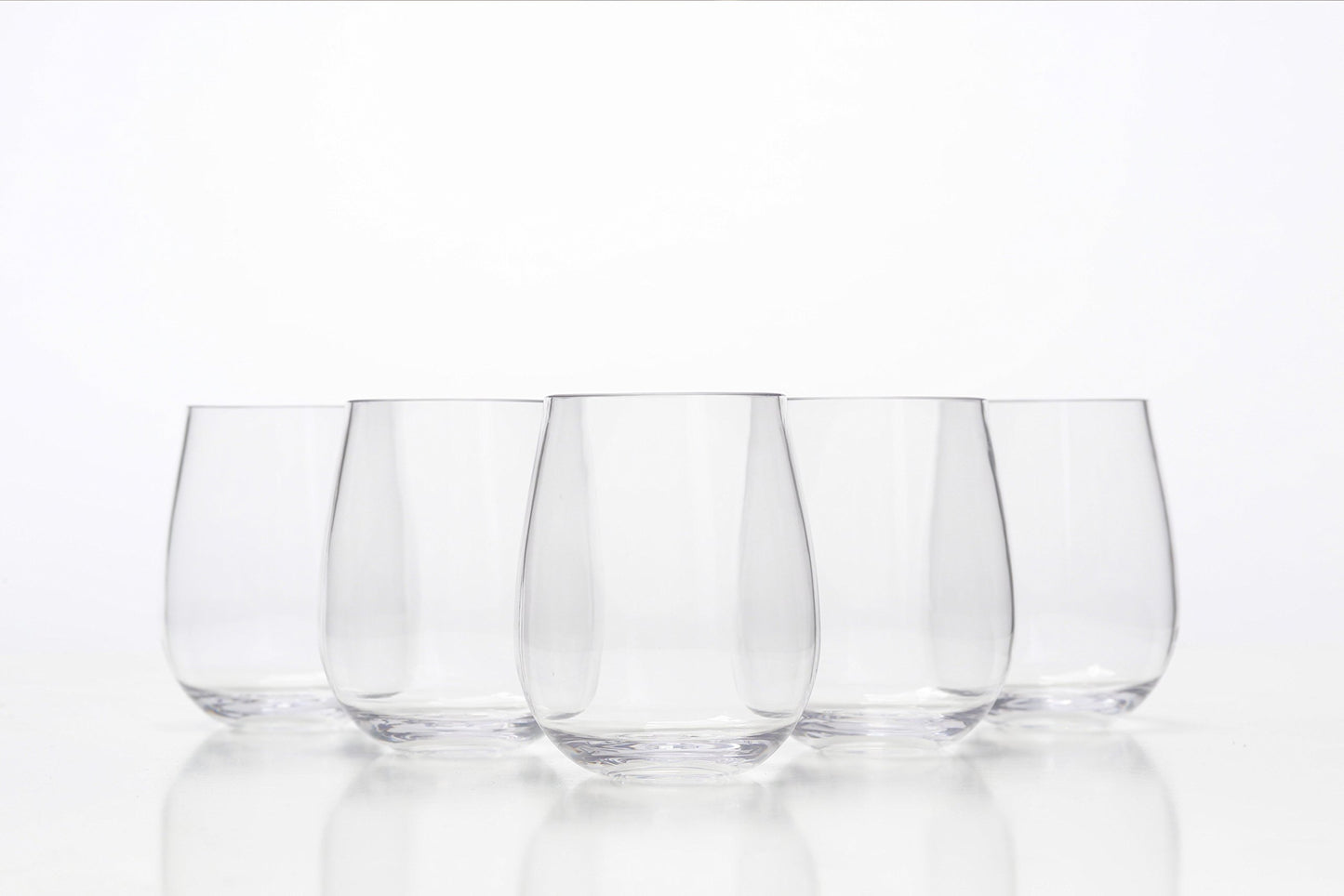 Urbanity Unbreakable Wine Glasses Set of 8 -Tritan Shatterproof Plastic Indoor & Outdoor Wine Glasses for Camping & Parties -Dishwasher Safe, Unbreakable, Stemless, Crystal Clear, BPA Free - 16oz