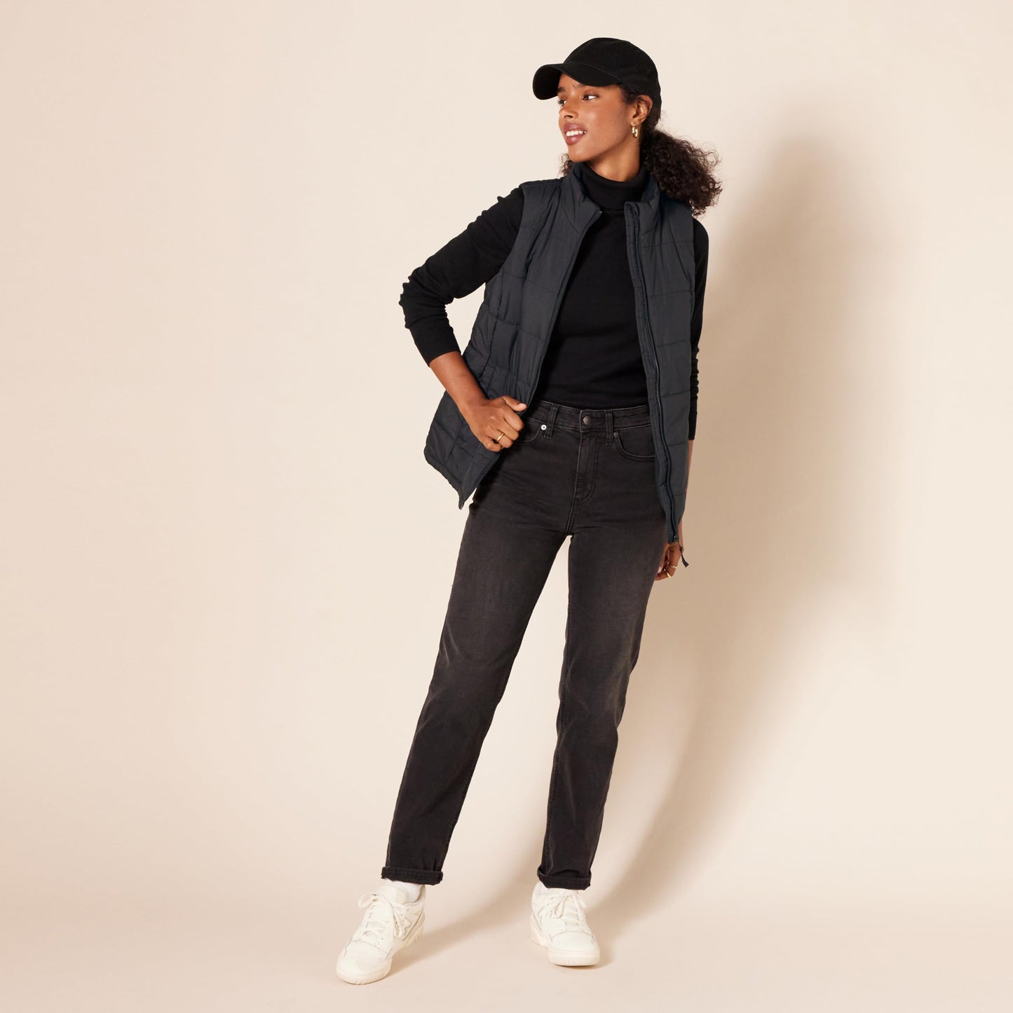 Amazon Essentials Women's Mid-Weight Puffer Vest, Black, XX-Large