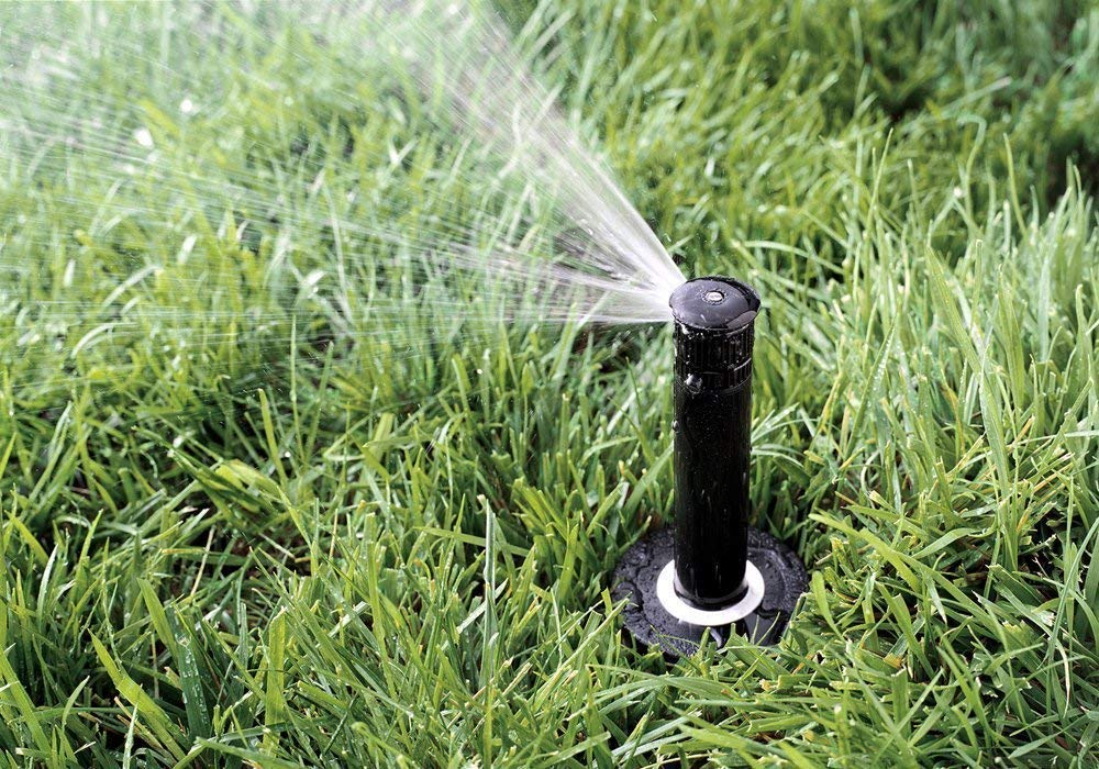 Rain Bird 1804AP4PK Professional Pop-Up Sprinkler, Adjustable 0° - 360° Pattern, 8' - 15' Spray Distance, 4" Pop-up Height, 4-Pack