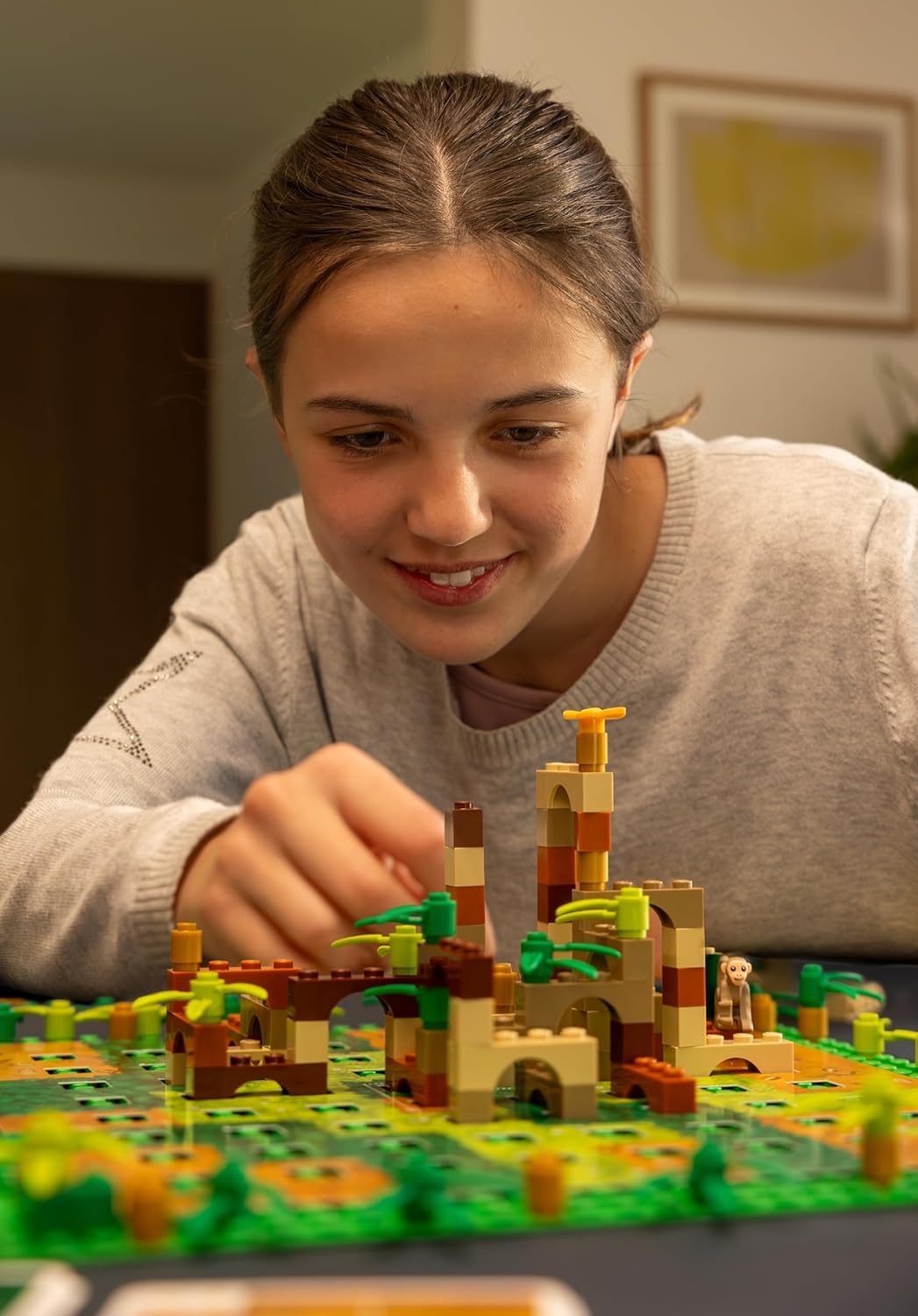 Monkey Palace (Bilingual French/English) - Board Games - Strategy/Building - Games for Family - Ages 10+ - 2 to 4 Players - 30 to 45 Minute Playtime - Made by Asmodee