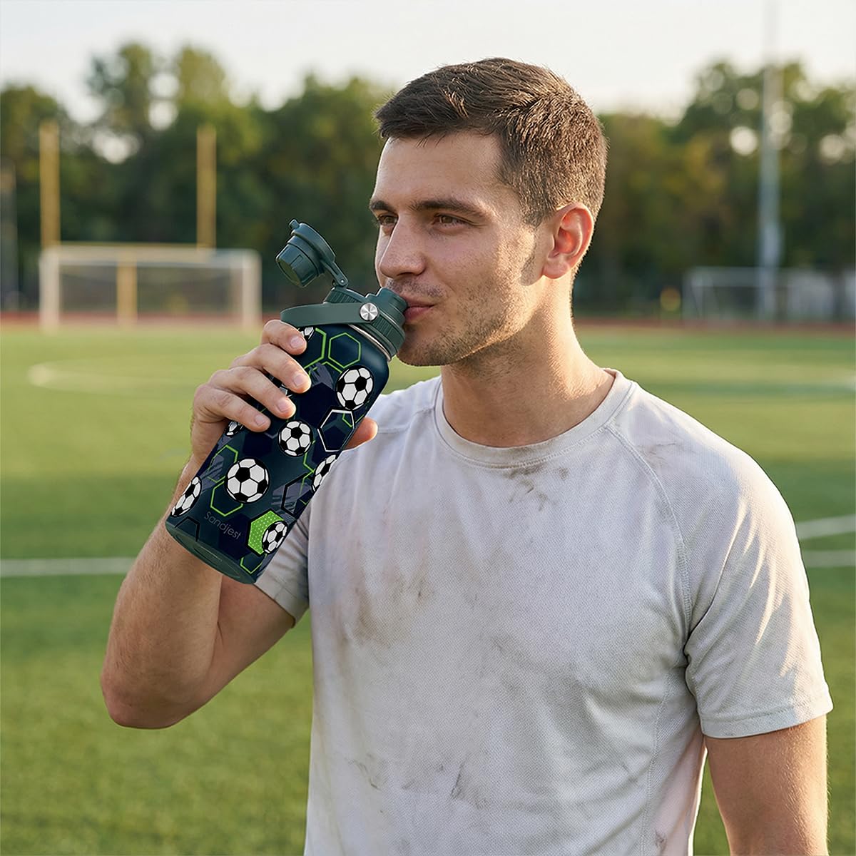 SANDJEST Soccer Water Bottle 32oz Stainless Steel, Travel Tumbler Vacuum Chug Lid Aesthetic Sport for Boys Men Friends Dad Brothers, Gifts for Fathers Day Birthday Christmas