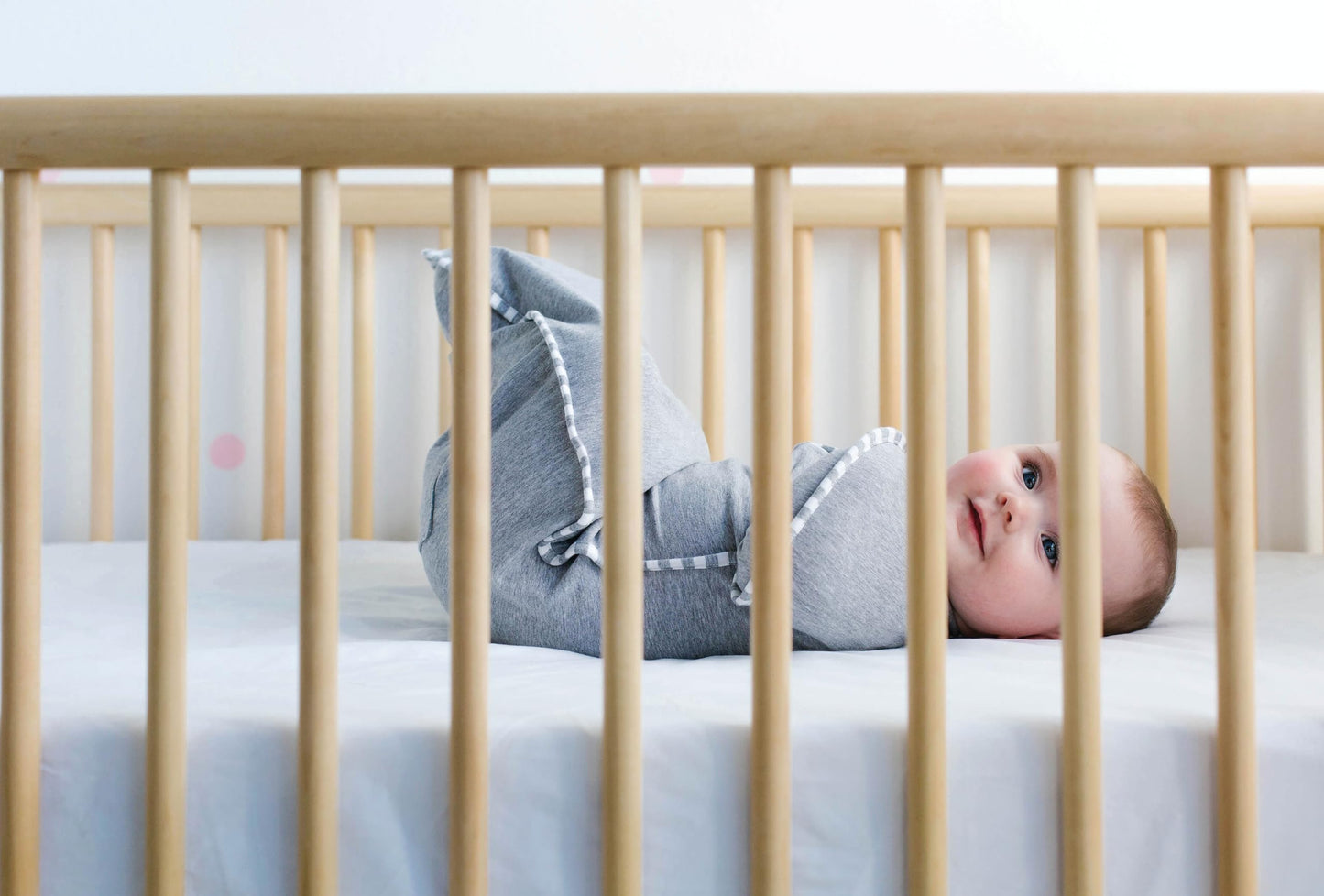 Love To Dream Swaddle UP, Dramatically better sleep, Allow baby to sleep in their preferred arms up position for self-soothing, snug fit calms startle reflex, Gray, Medium, 13-19 lbs.