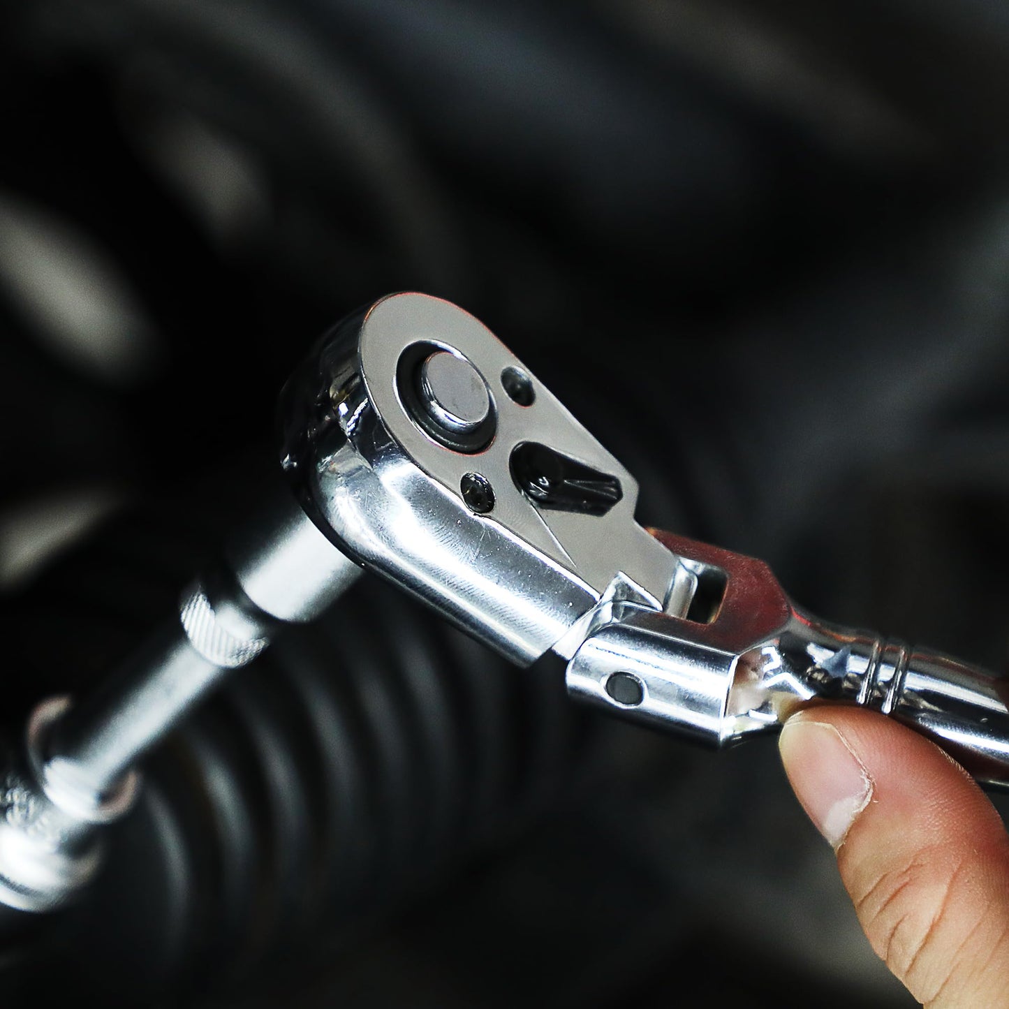 UYECOVE 3/8-Inch Drive Flex Head Ratchet With Long Handle - 72 Tooth Quick Release Swivel Socket Wrench - Cr-Mo Head, Flexible Handle - 18/457mm