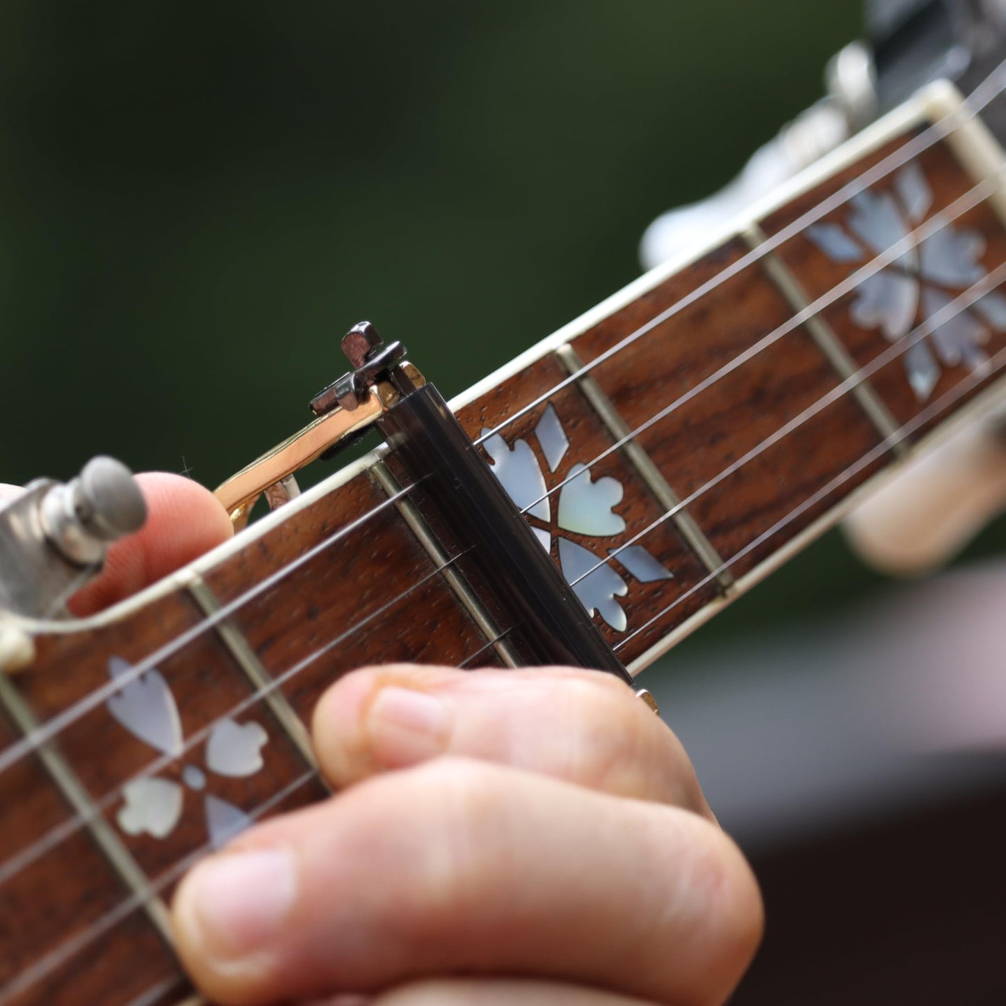 Banjo, Mandolin & Ukulele Capo – Nickel-Plated Steel, Handcrafted in USA – Adjustable Center Tension for Clean Sound (Capo- Paige)