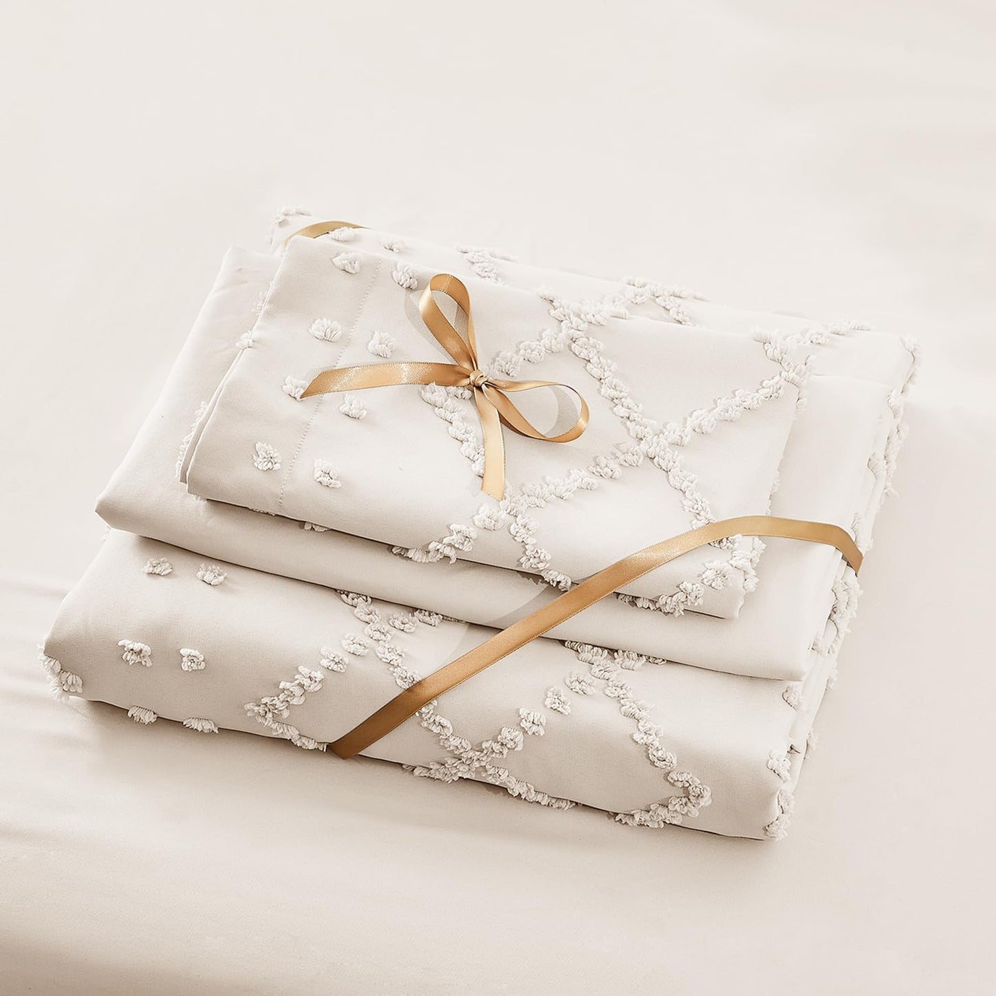 HYMOKEGE Duvet Cover Queen Size, Boho Tufted Duvet Cover Set 3 Pieces, Soft & Lightweight Shabby Chic, Embroidery Bedding Set for All Seasons, 90" × 90" & 2 Pillow Shams, Beige
