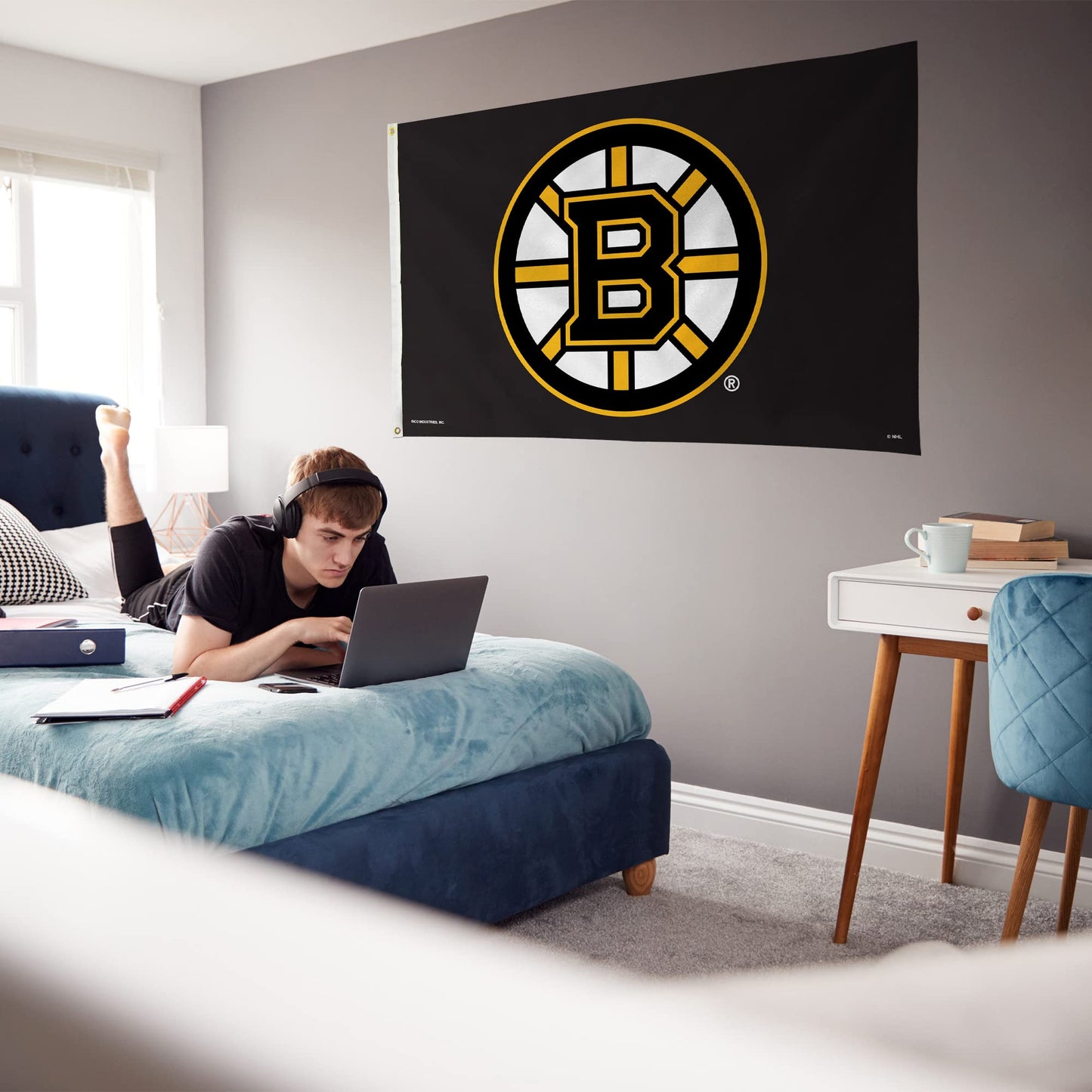Rico Industries RPHKYBOSBA NHL Boston Bruins 3-Foot by 5-Foot Single Sided Banner Flag with Grommets