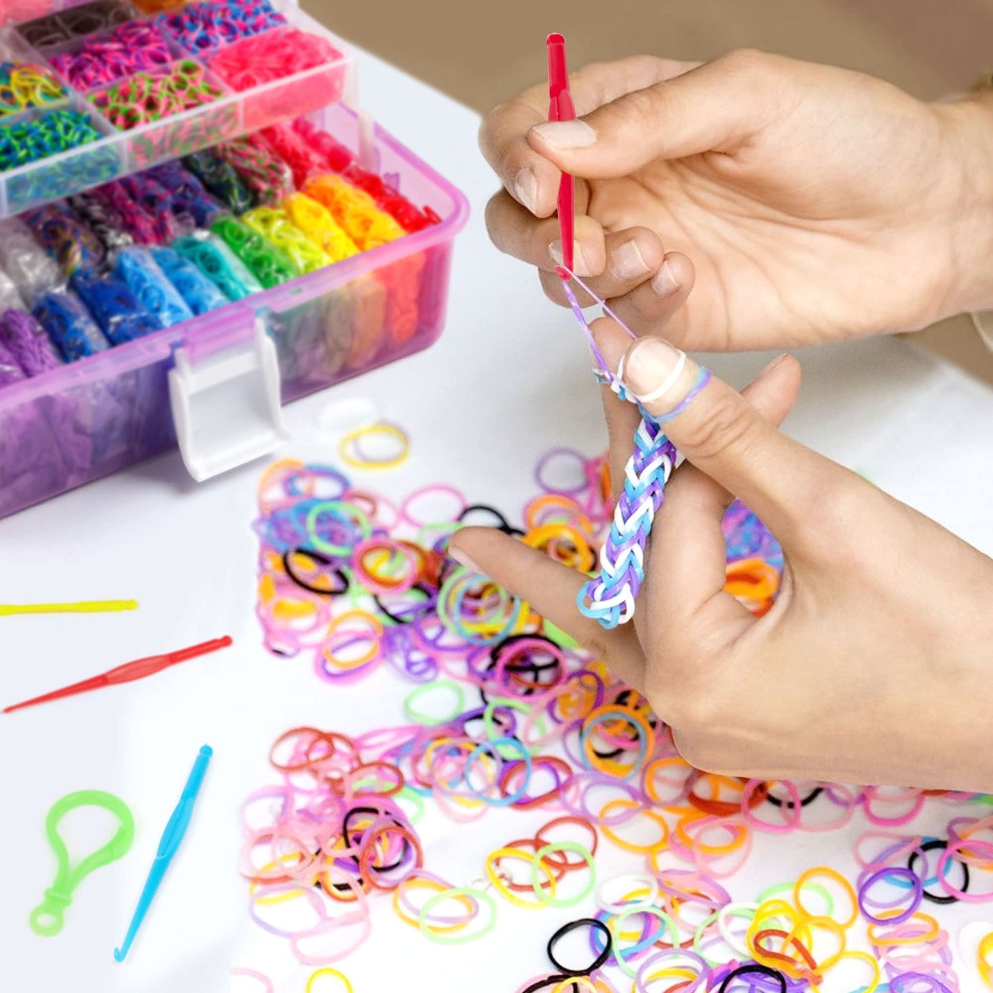 INSCRAFT 17500+ Rubber Loom Bands with 3 Layer Purple Container, 28 Colors, 600 S-Clips, 352 Beads, 40 Cartoon Pendant, Bracelet Making Refill Kit for Kids