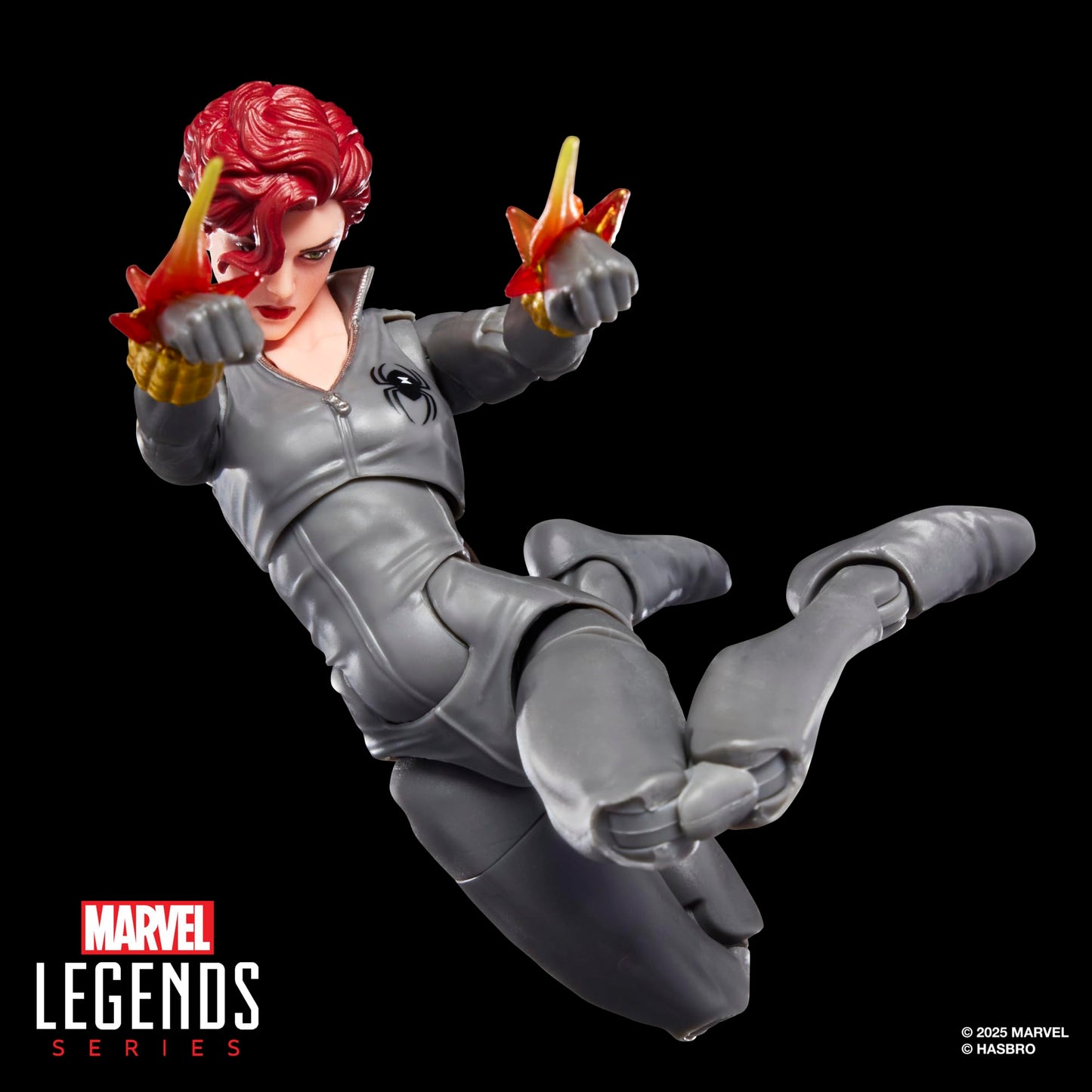 Marvel Legends Series Silver Surfer, Silver Surfer #1 (1968) and Fantastic Four Comics-Inspired Collectible 6-Inch Scale Action Figure with Character-Sized Comic Accessory