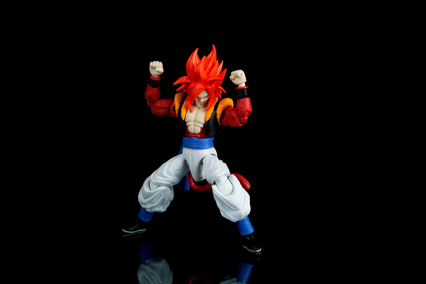 Bandai - Dragon Ball Super – Dragon Stars Super Saiyan 4 Gogeta Figure (Series 14) (36765)