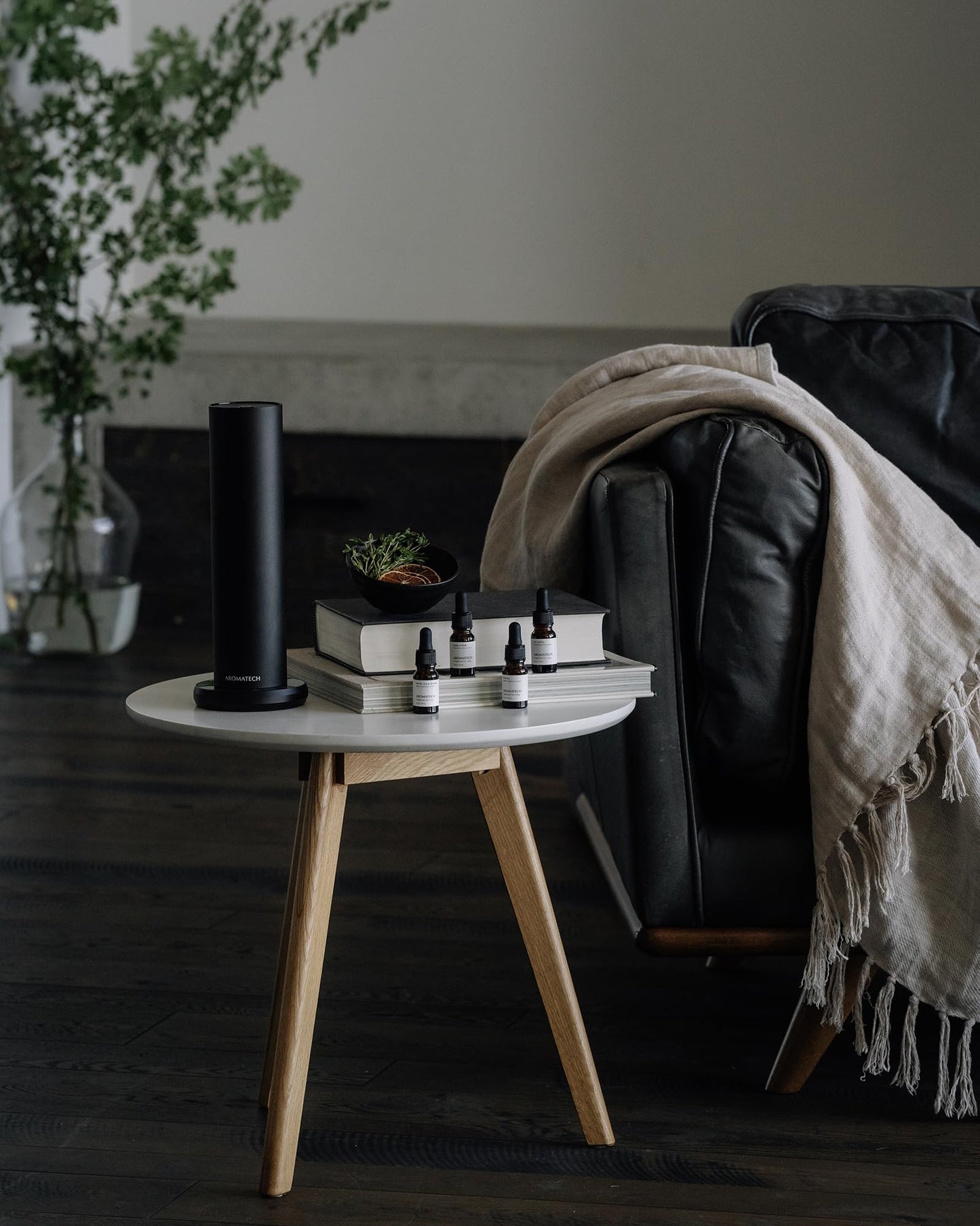 AromaTech Best Sellers Discovery Gift Set | Premium Aroma Essential Oils Blend for Scent Diffusers, UltraSonic Scent Machines, Set of Santal, The Hotel, White Tea & Thyme, and Love Affair - 10 mL