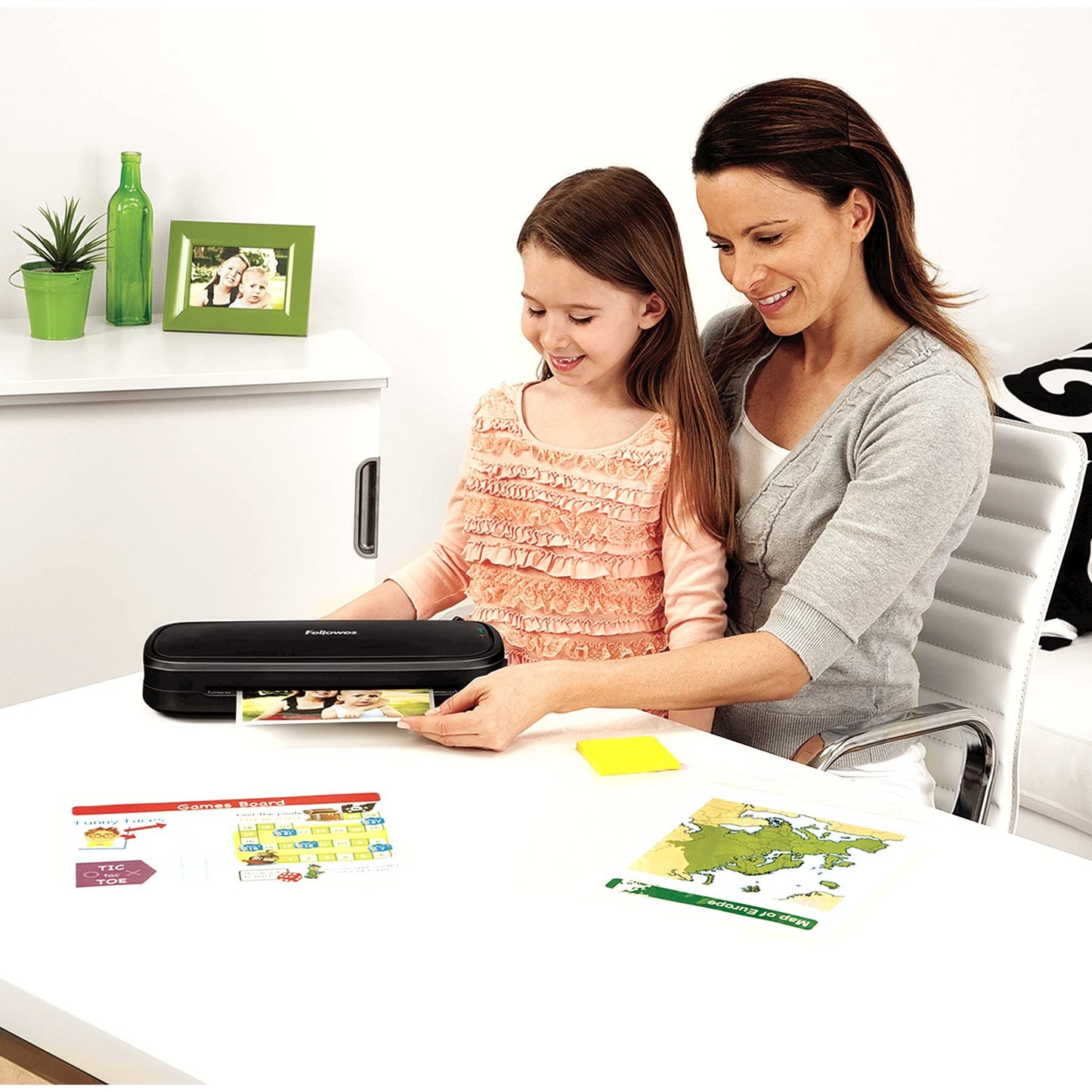 Fellowes Thermal Laminator Machine, 4 Minute Warm-up, 9.5" Input, for Laminating Sheets Up to 5-Mil Thick with Auto Shut Off 5737602